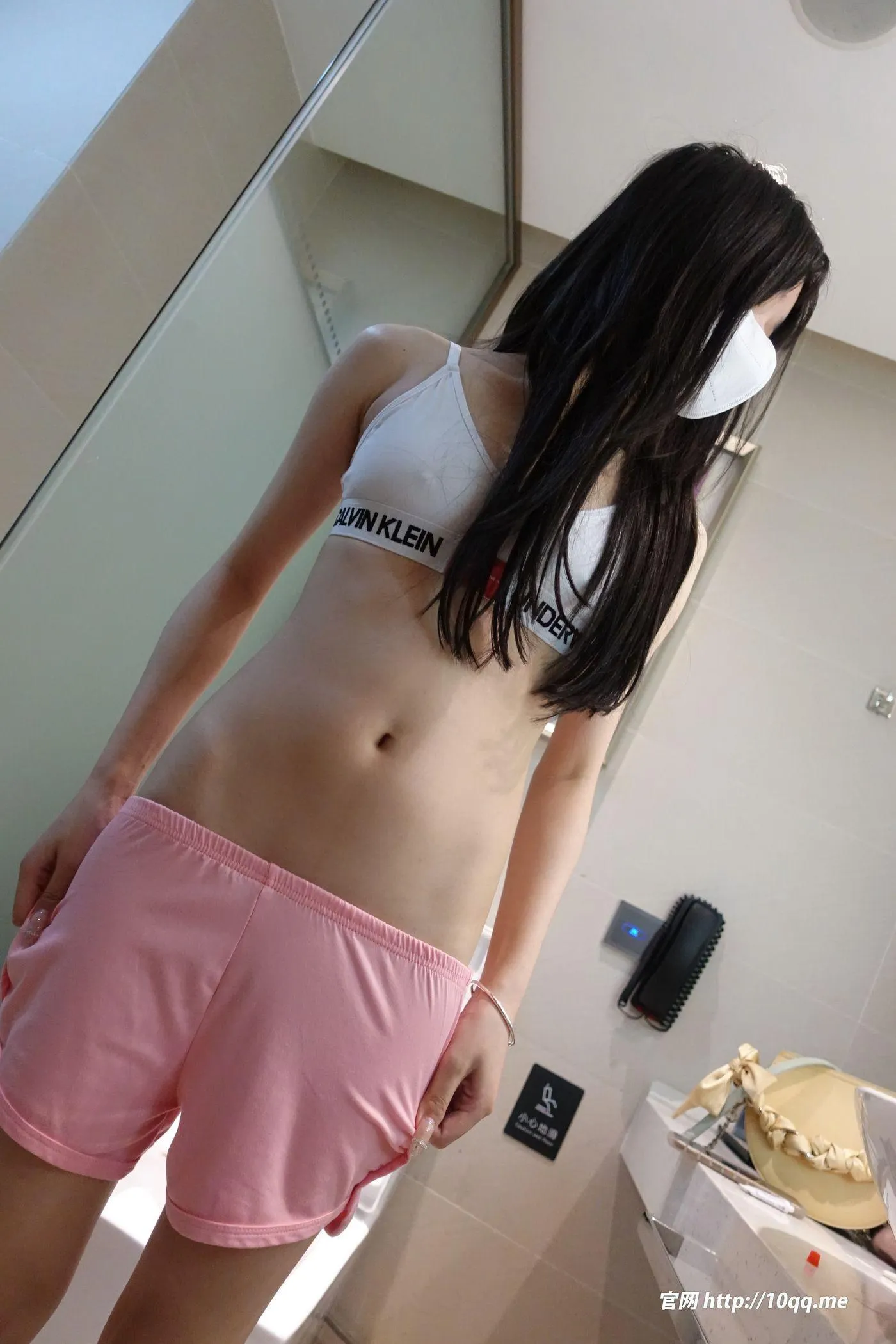 [ROSI口罩系列]2023.04.03 NO.2486 [100P]插图1