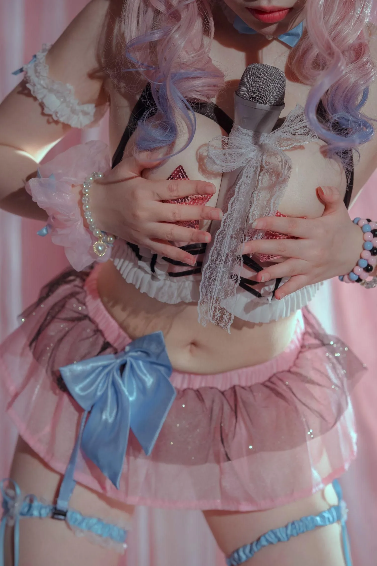 七月喵子 – NO.22 爱豆 [33P]插图1