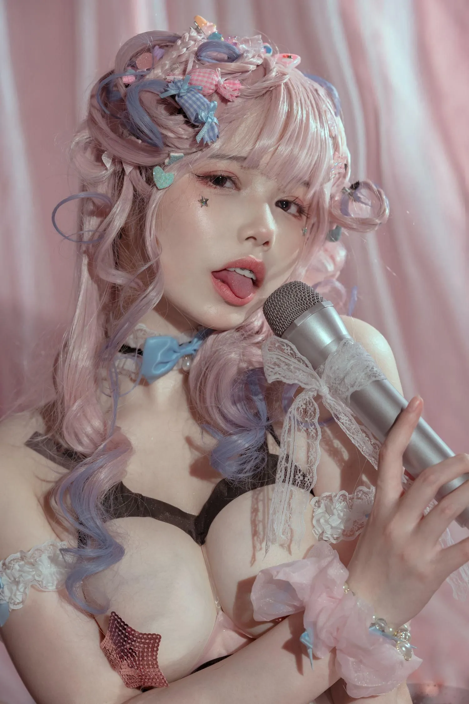 七月喵子 – NO.22 爱豆 [33P]插图2