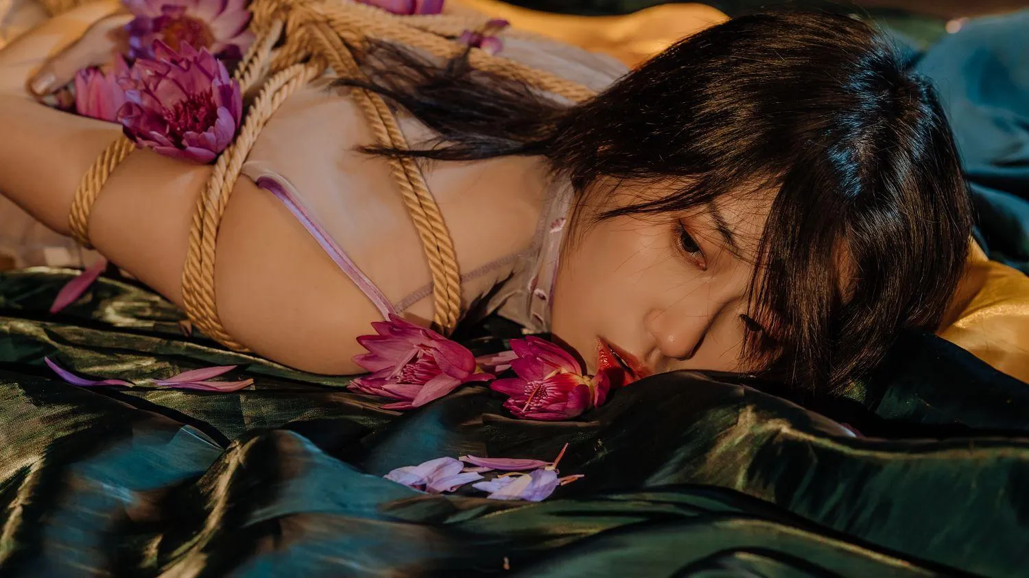 云溪溪 – NO.07 花与绳 [58P]插图6
