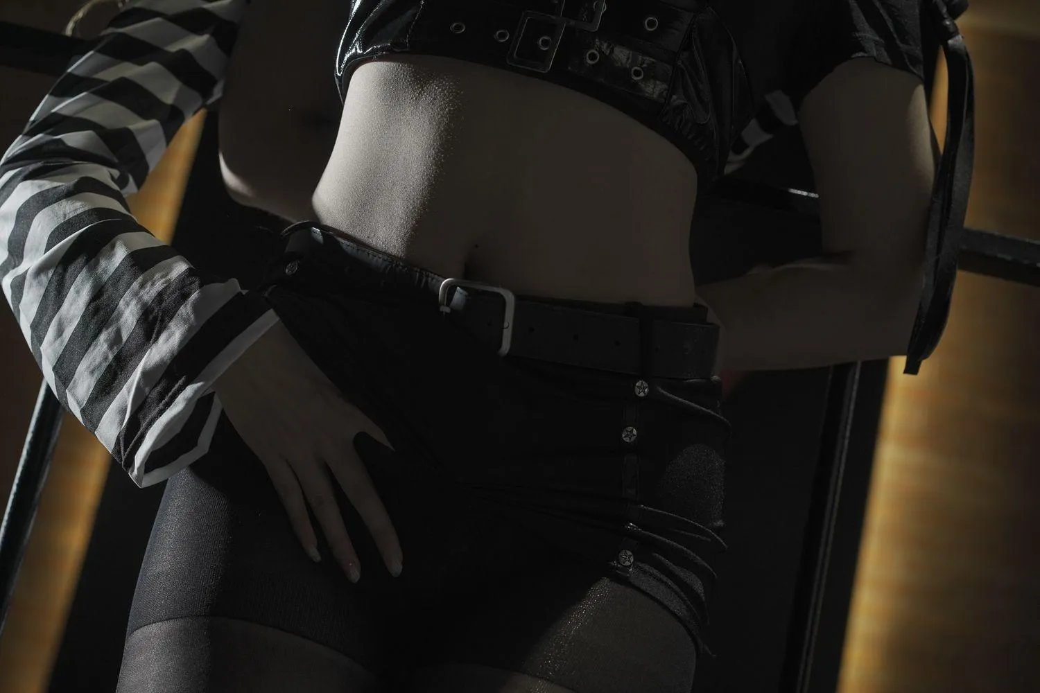 云溪溪 – NO.25 奶桃 N48囚徒 [82P]插图