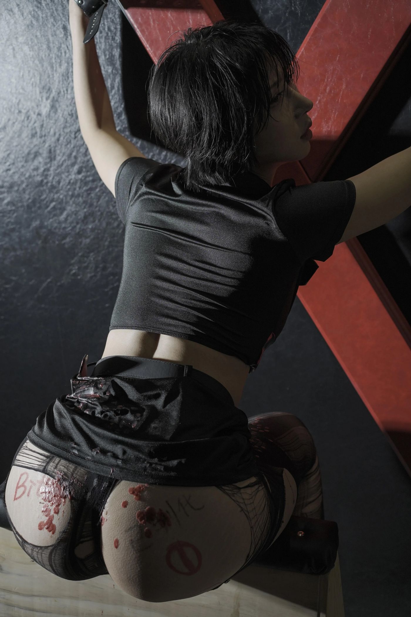 云溪溪 – NO.25 奶桃 N48囚徒 [82P]插图