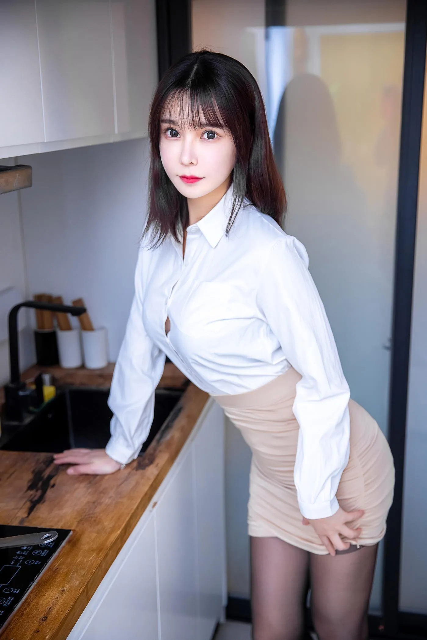 亚马逊鲶鱼 – NO.04 下班后OL [31P]插图2