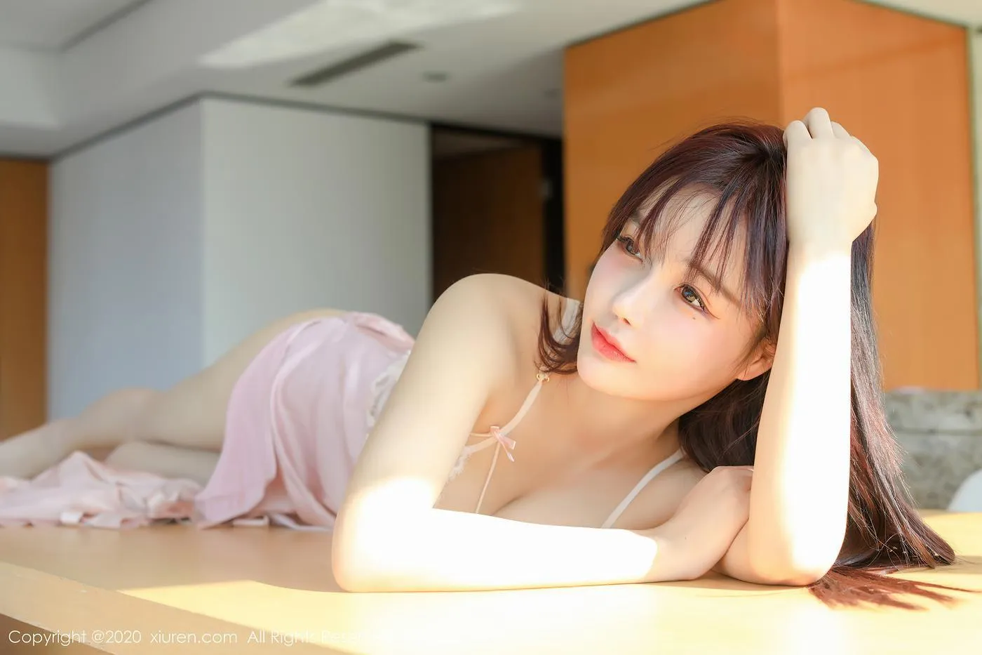 [XIUREN秀人网] 2020.10.19 NO.2666 南初妹妹 [45P]插图2