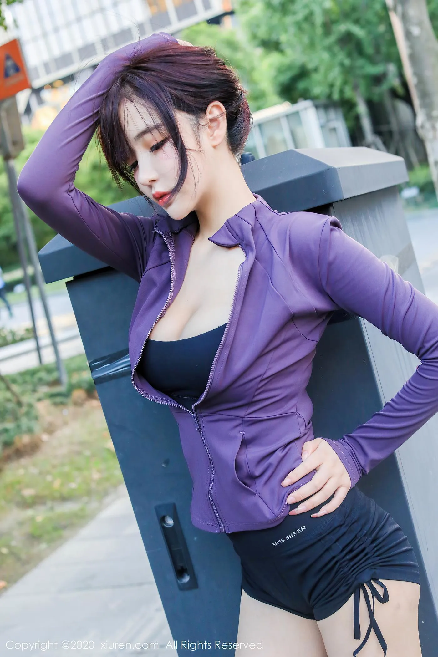 [XIUREN秀人网] 2020.10.26 NO.2696 南初妹妹 [41P]插图3