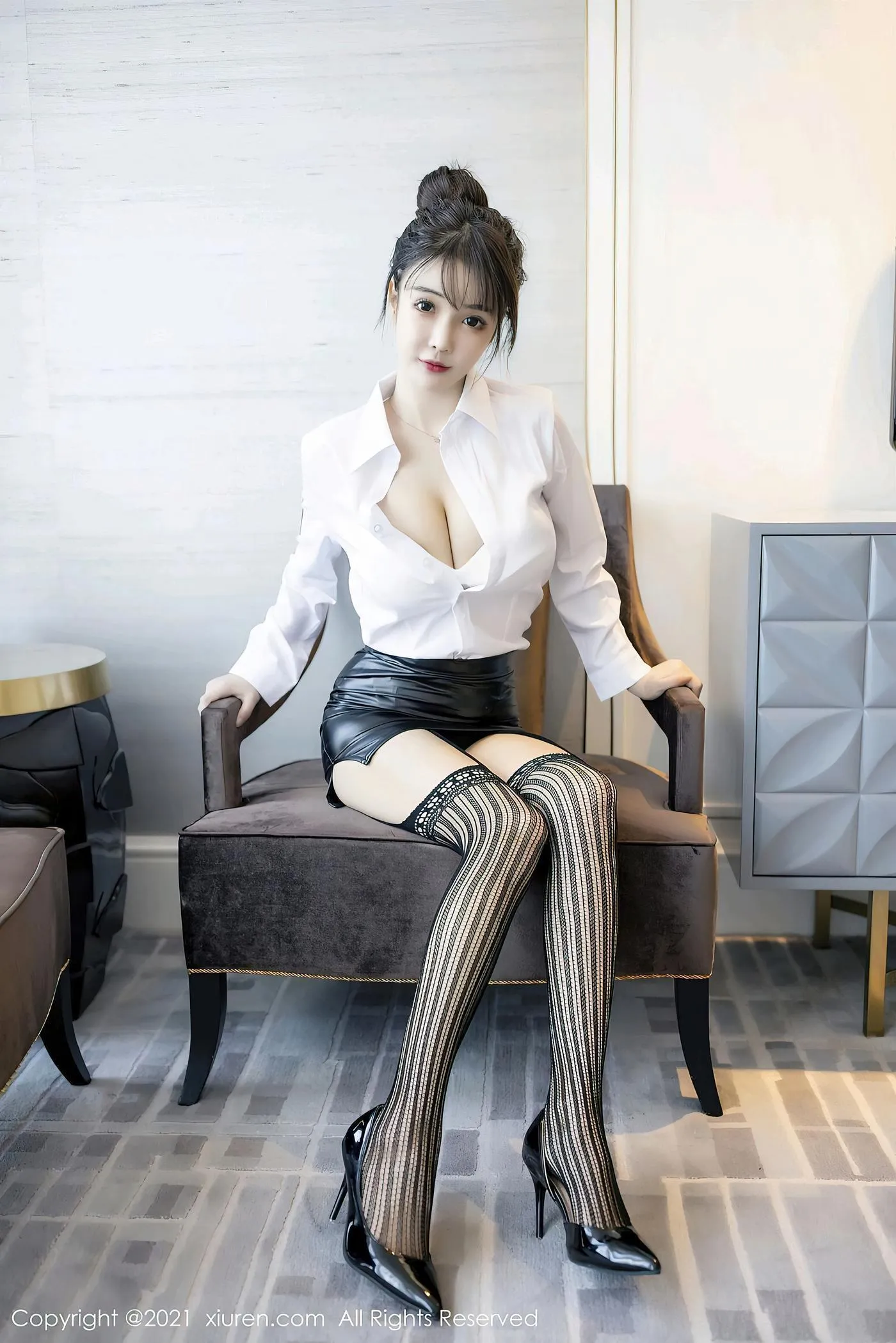 [XIUREN秀人网] 2021.01.06 NO.2976 南初妹妹 [53P]插图1