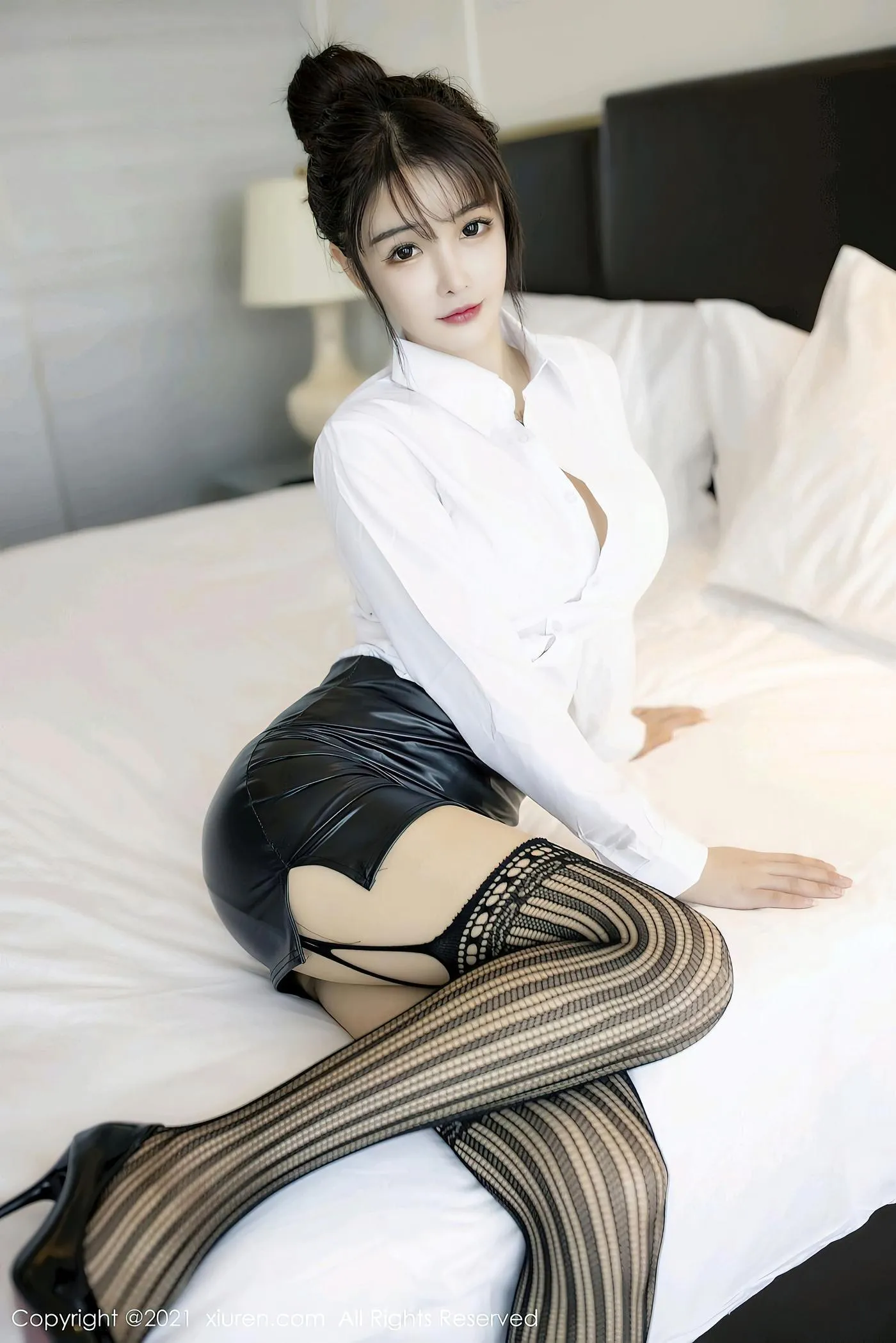 [XIUREN秀人网] 2021.01.06 NO.2976 南初妹妹 [53P]插图1