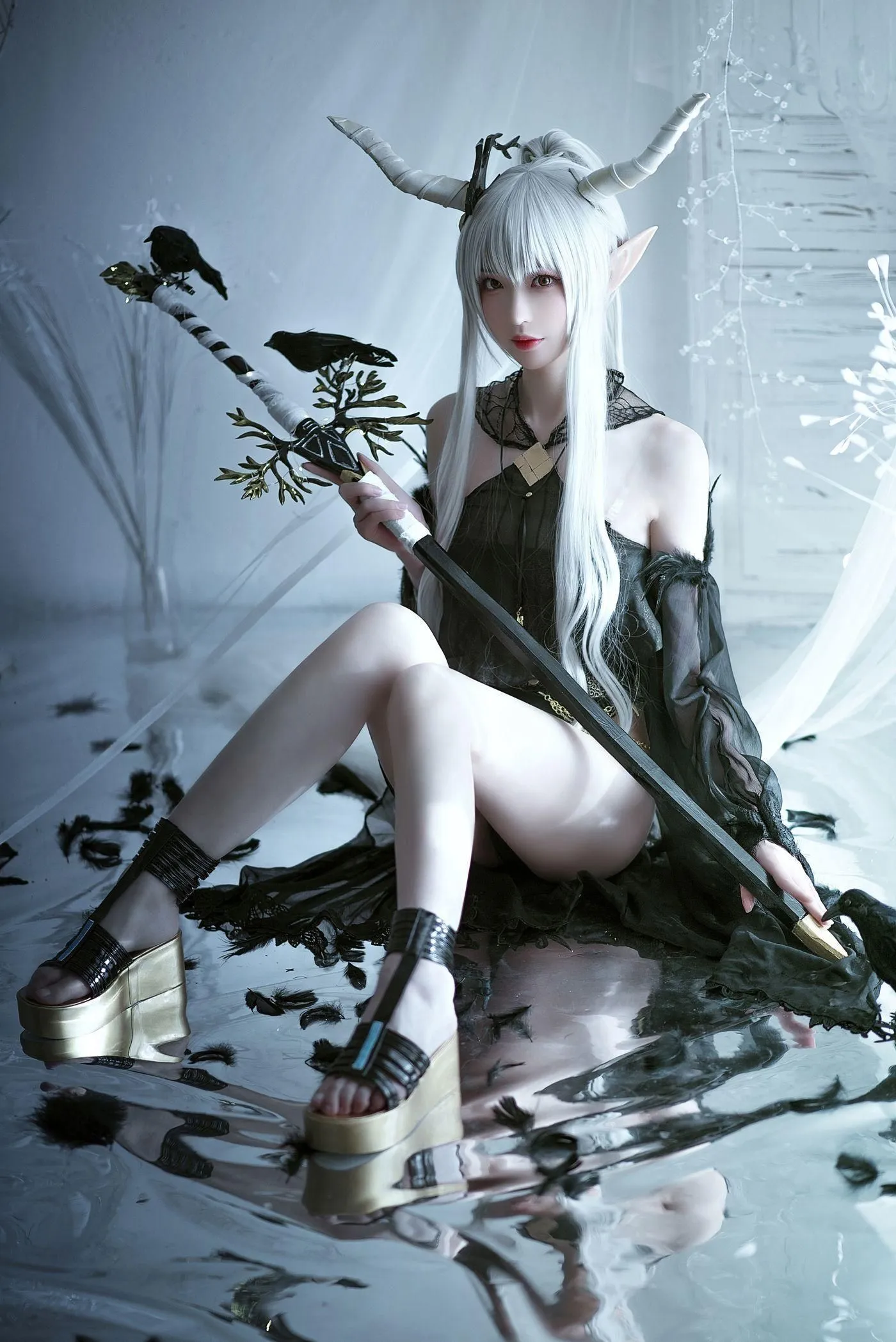 南宫 – NO.81 闪灵泳装 [20P]插图
