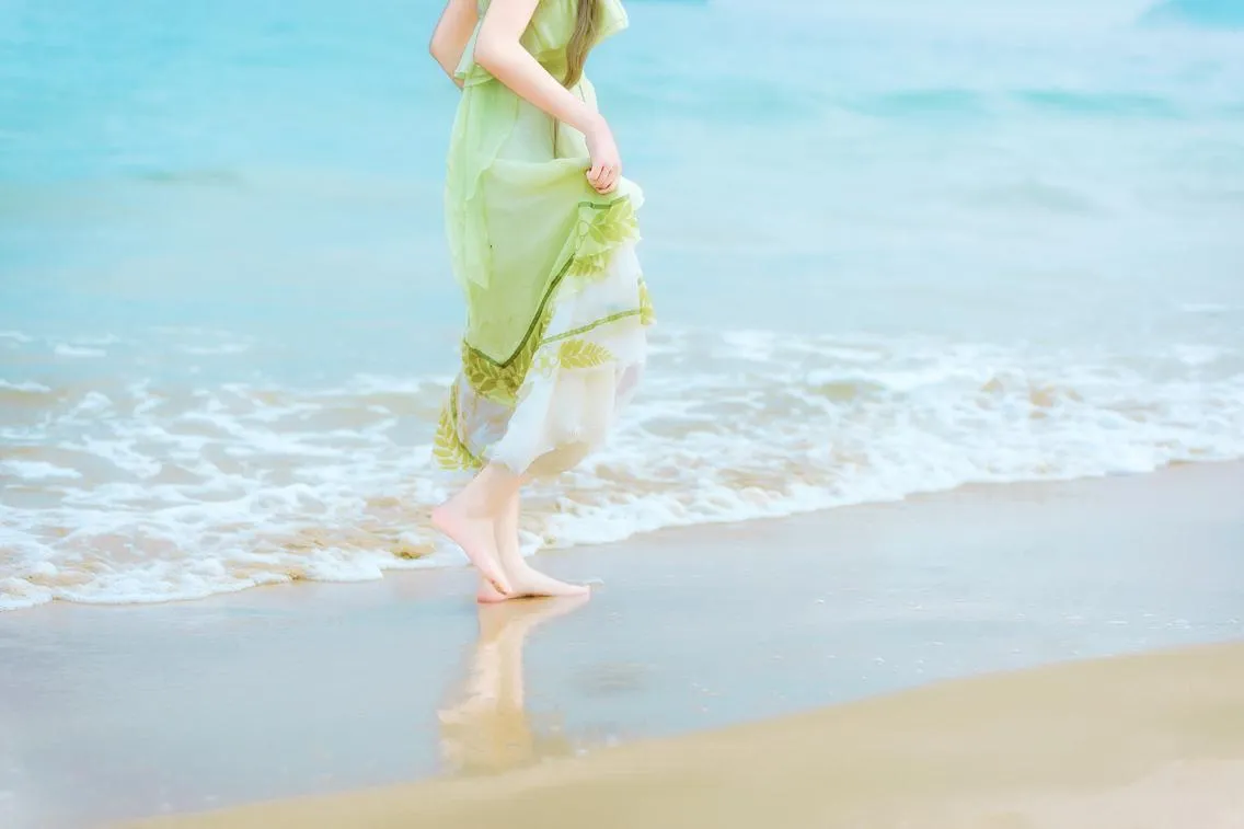 南桃Momoko NO.069 南小鸟 [17P]插图1