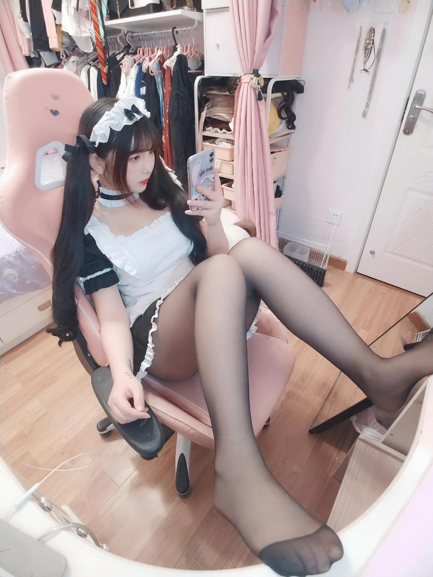 古川kagura – NO.43 黑丝女仆 [49P]插图7