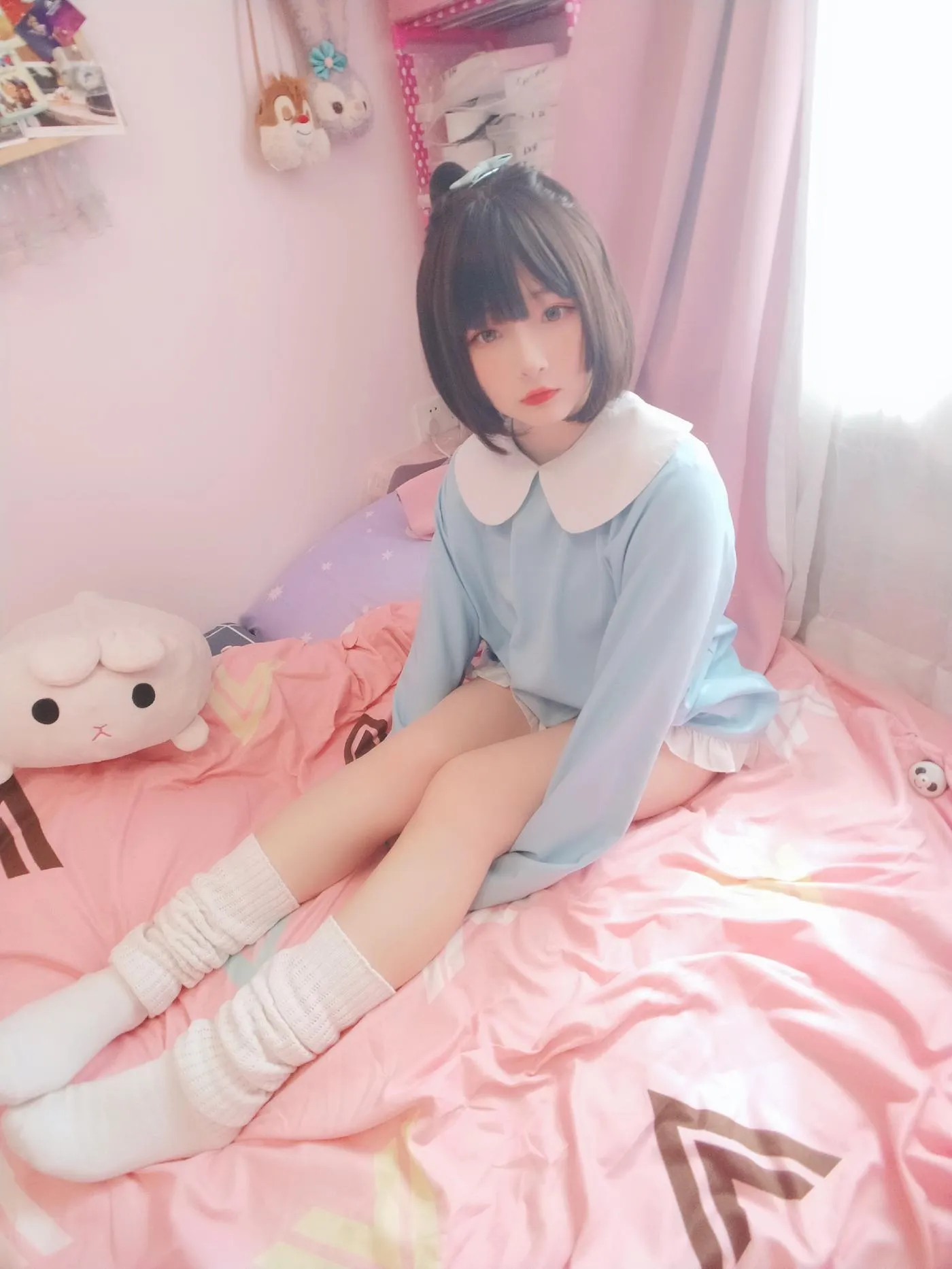 古川kagura – NO.59 淡蓝衣白袜果足 [41P]插图