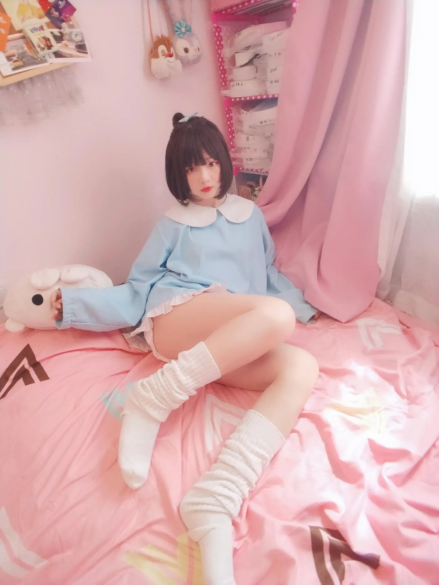 古川kagura – NO.59 淡蓝衣白袜果足 [41P]插图4