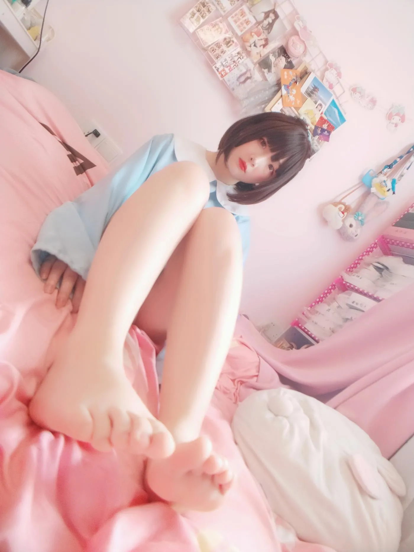 古川kagura – NO.59 淡蓝衣白袜果足 [41P]插图