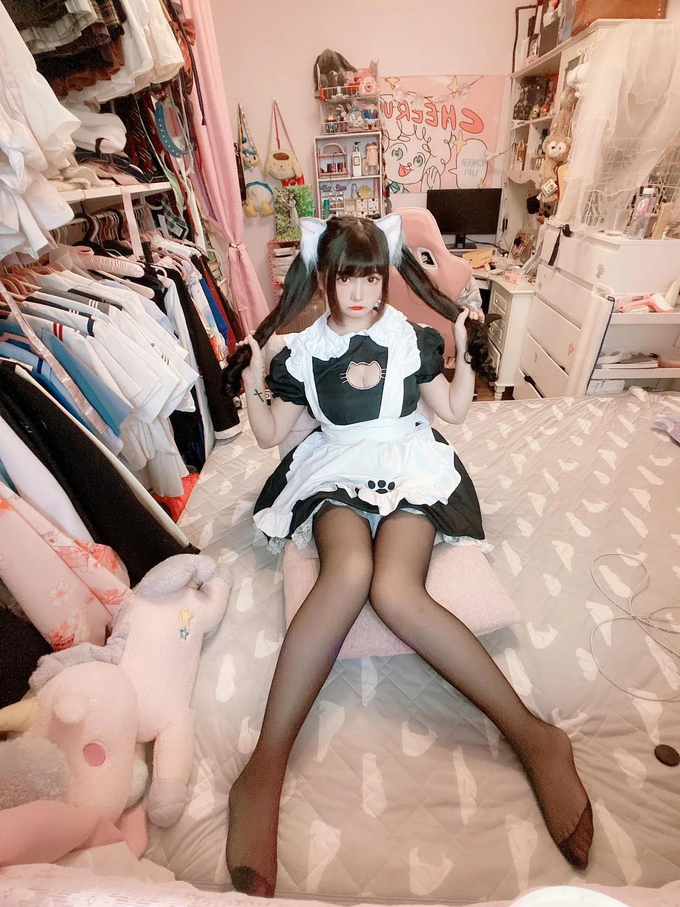 古川kagura – NO.62 黑丝开胸 猫耳女仆 [55P]插图3