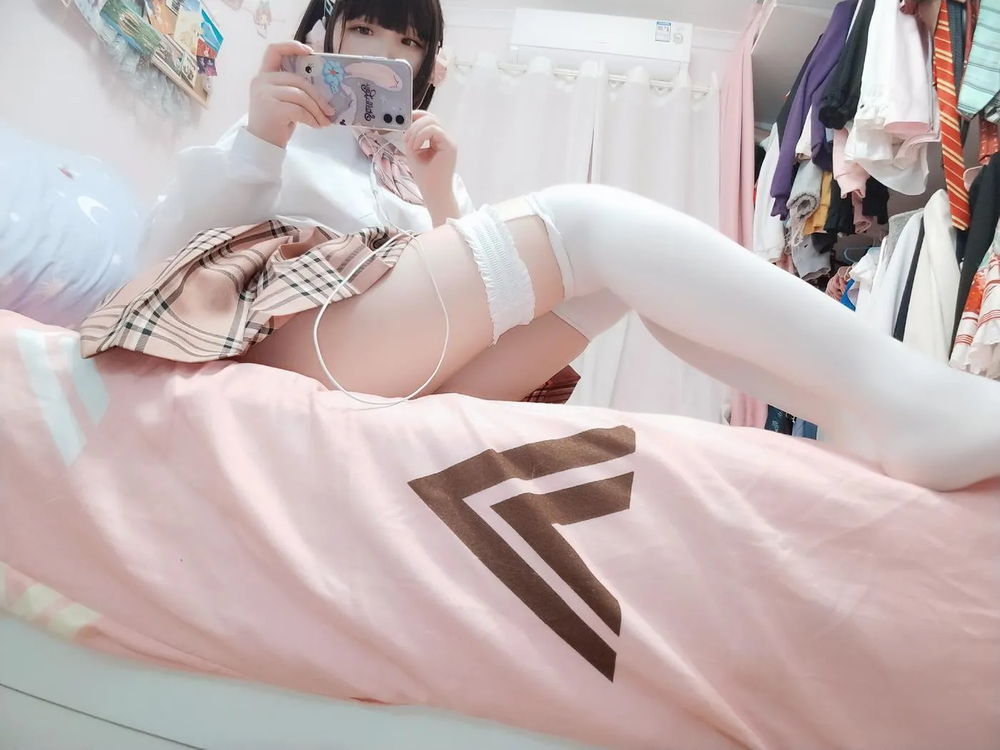 古川kagura – NO.65 白丝JK [41P]插图8