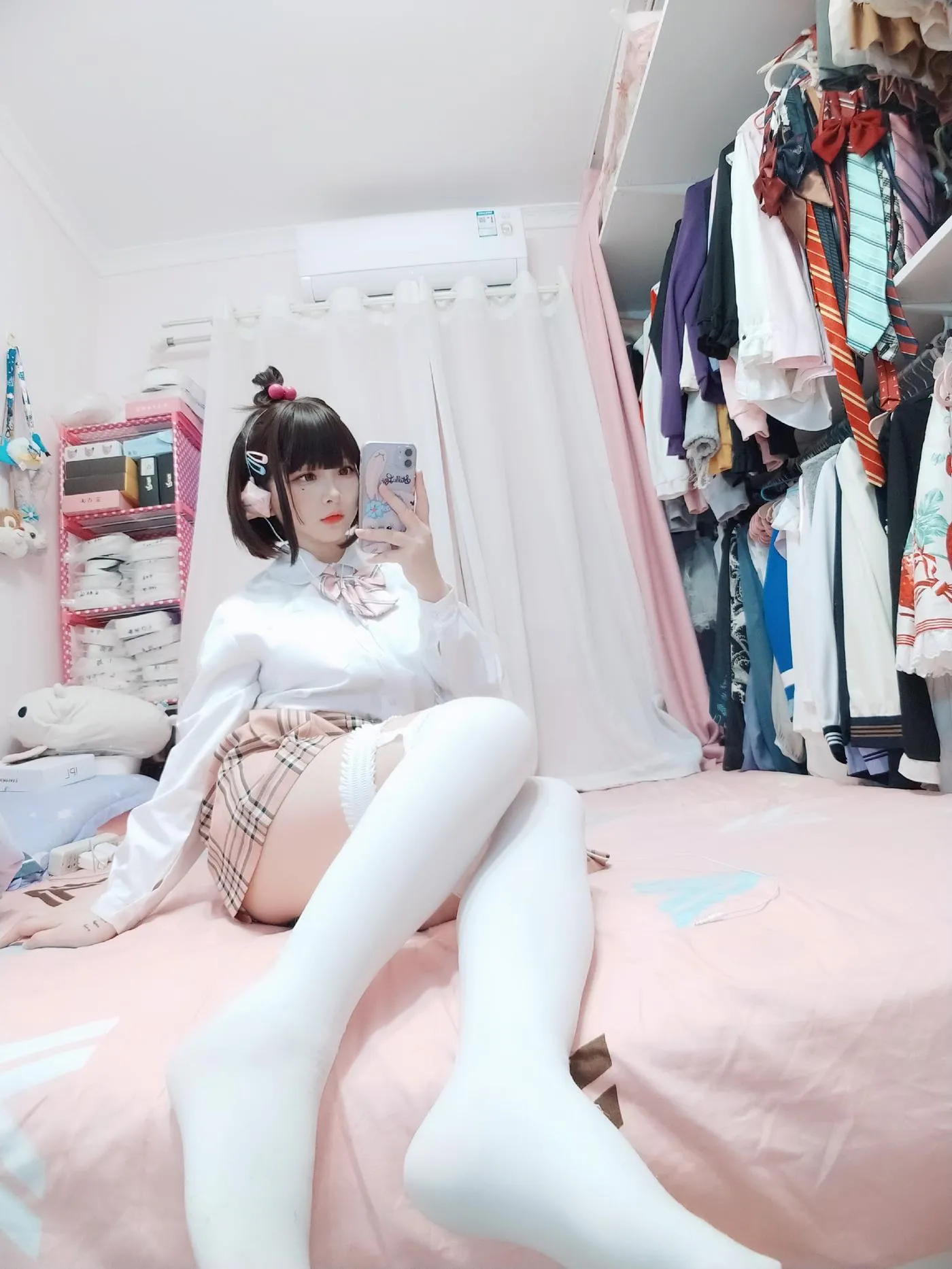 古川kagura – NO.65 白丝JK [41P]插图1