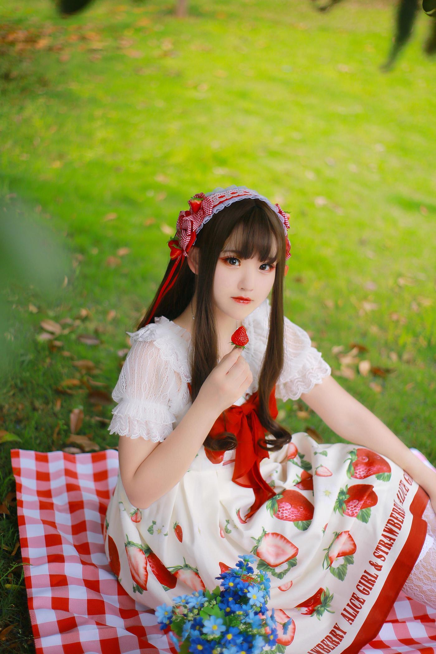 夏柠柠 – NO.31 LOLITA青草 [6P]-秀吧