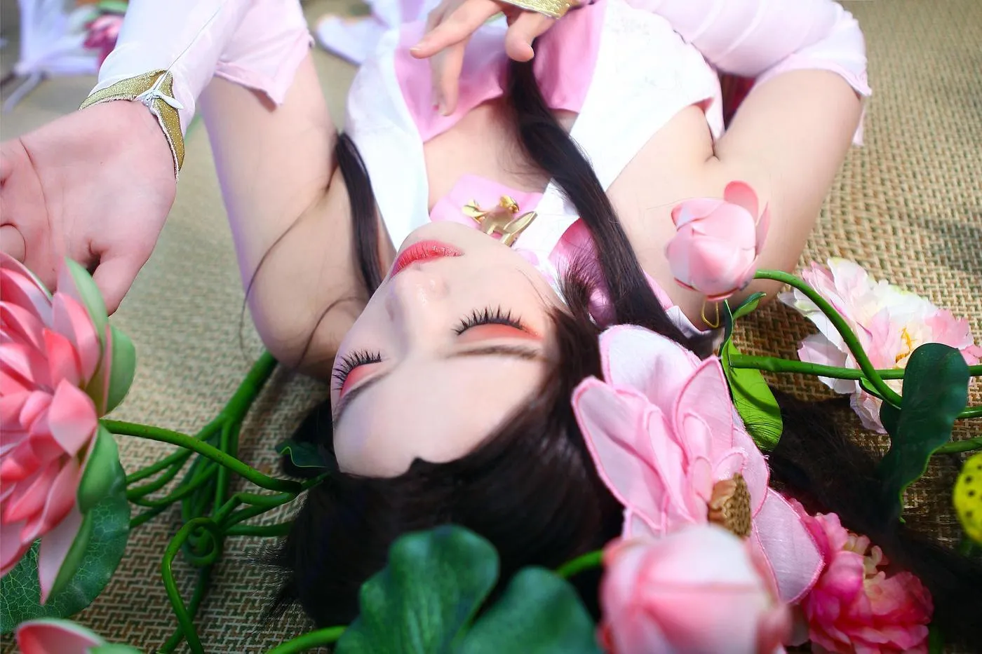 夏柠柠 – NO.66 王者荣耀COS正片貂蝉旗袍 [9P]插图7