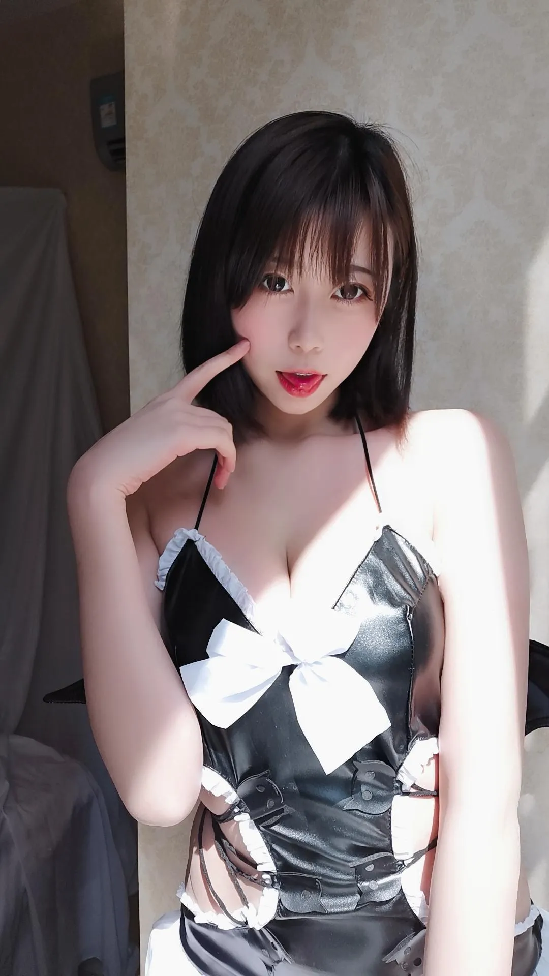 奈汐酱nice – NO.19 9号自拍本 可可乐乐 [90P]插图2