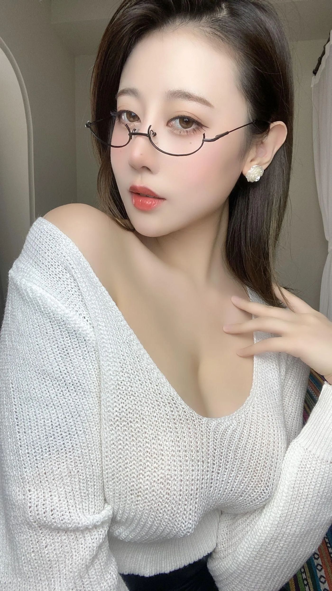 奈汐酱nice – NO.37 24号自拍本 姐姐 [75P]插图8