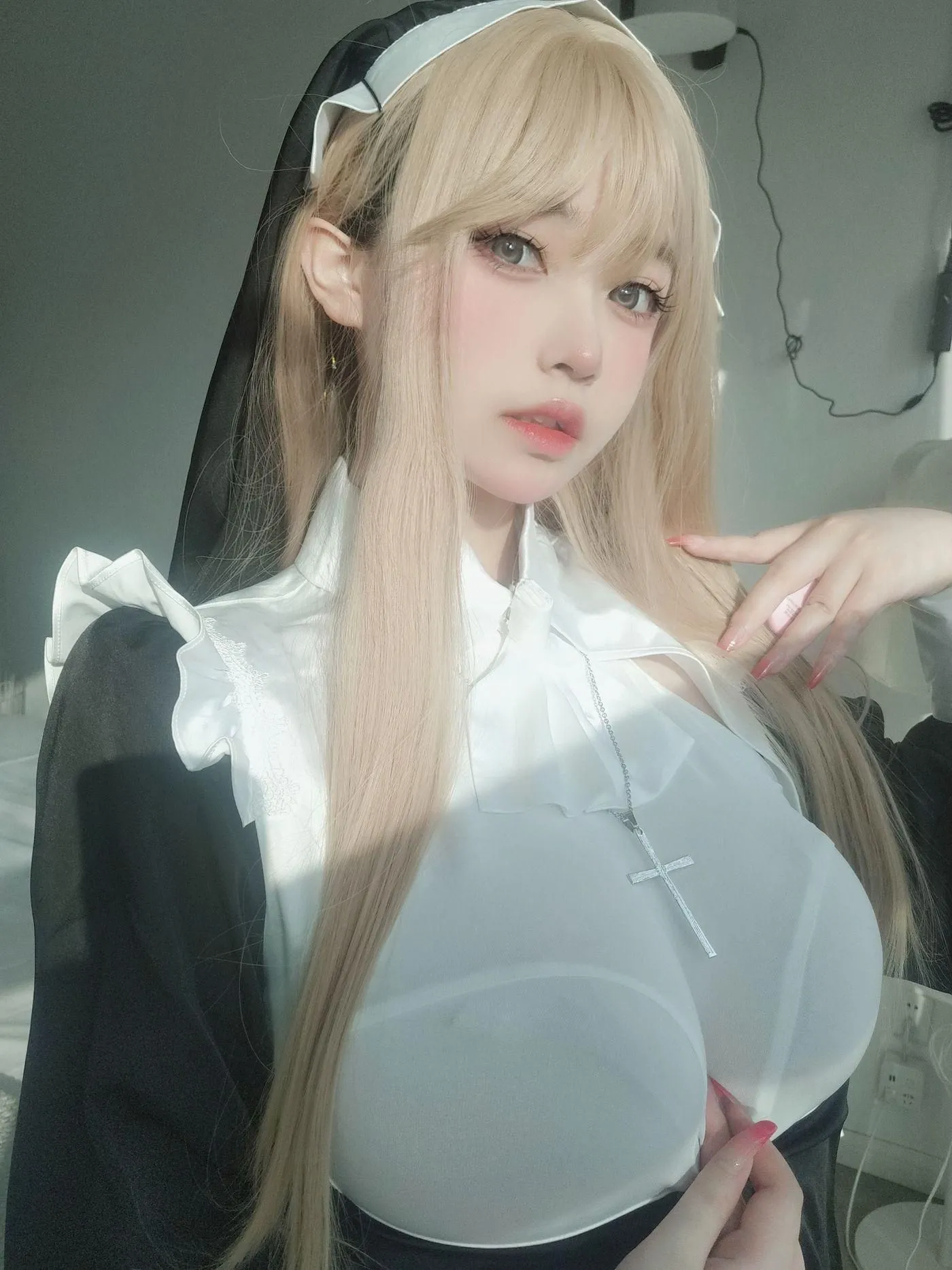 女主K – NO.18 修女 [80P]插图3