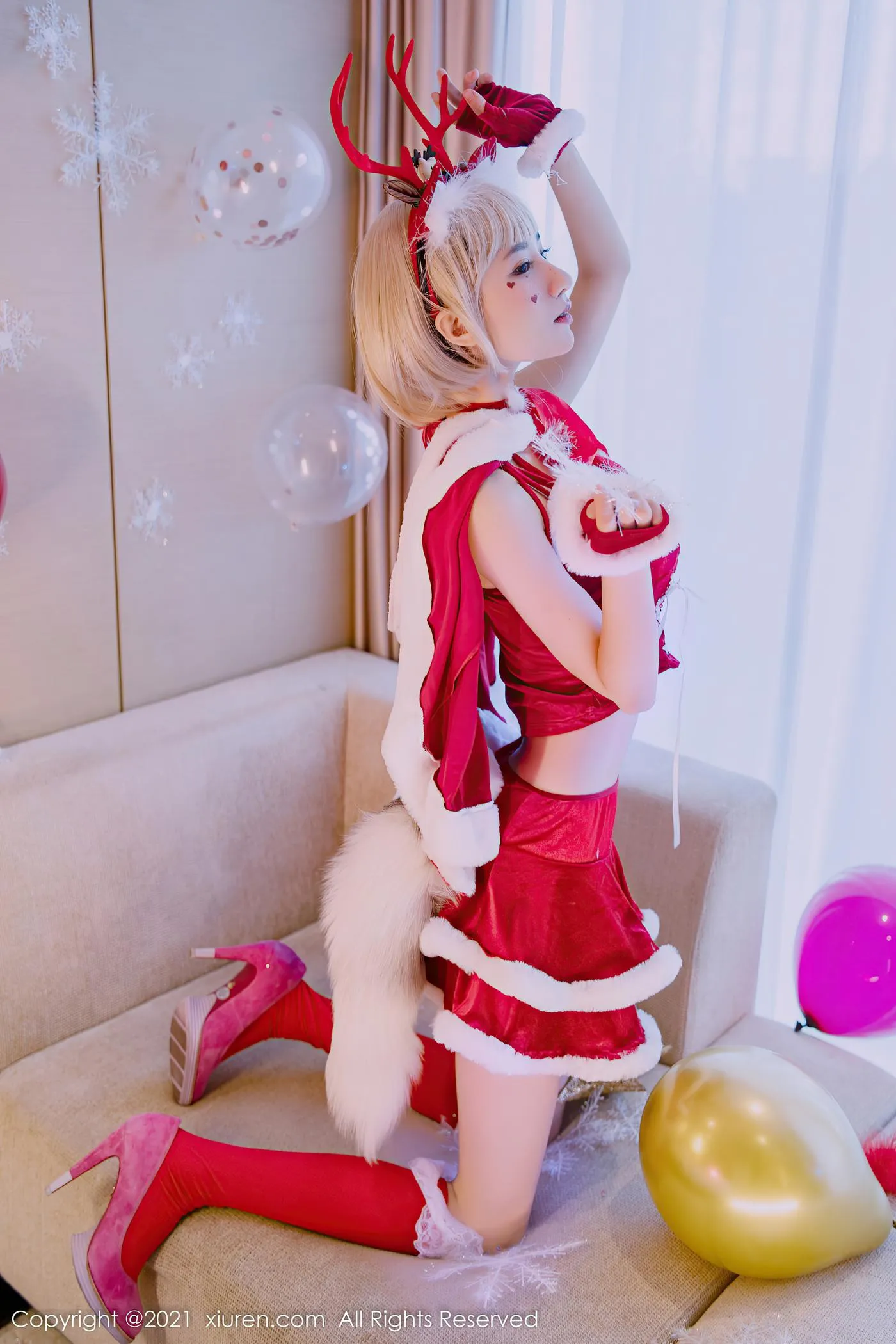 [XIUREN秀人网] 2021.12.06 NO.4300 小果冻儿 [58P]插图1