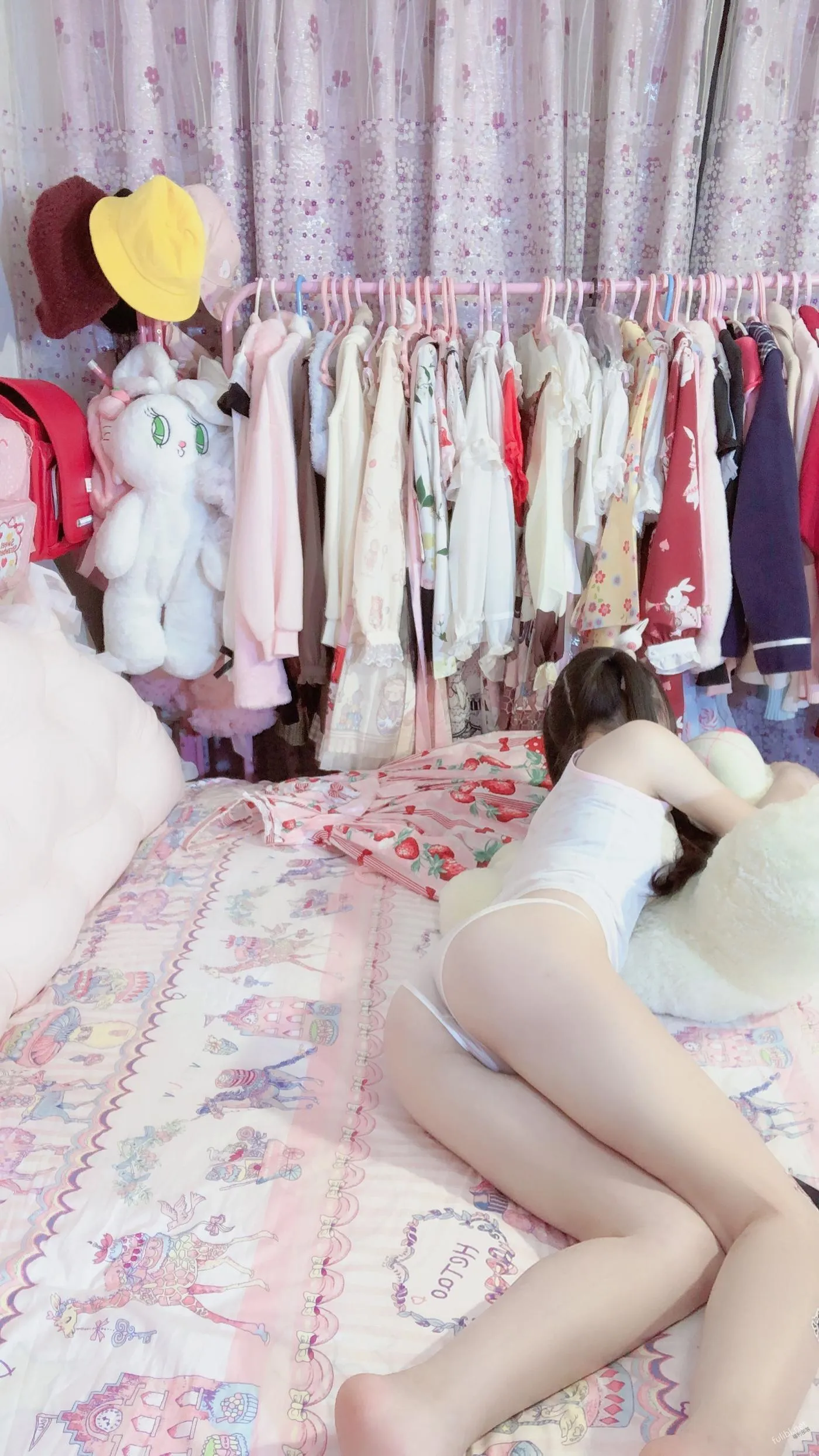 小野樱 – NO.02 床上的睡裙小可爱 [25P]插图7