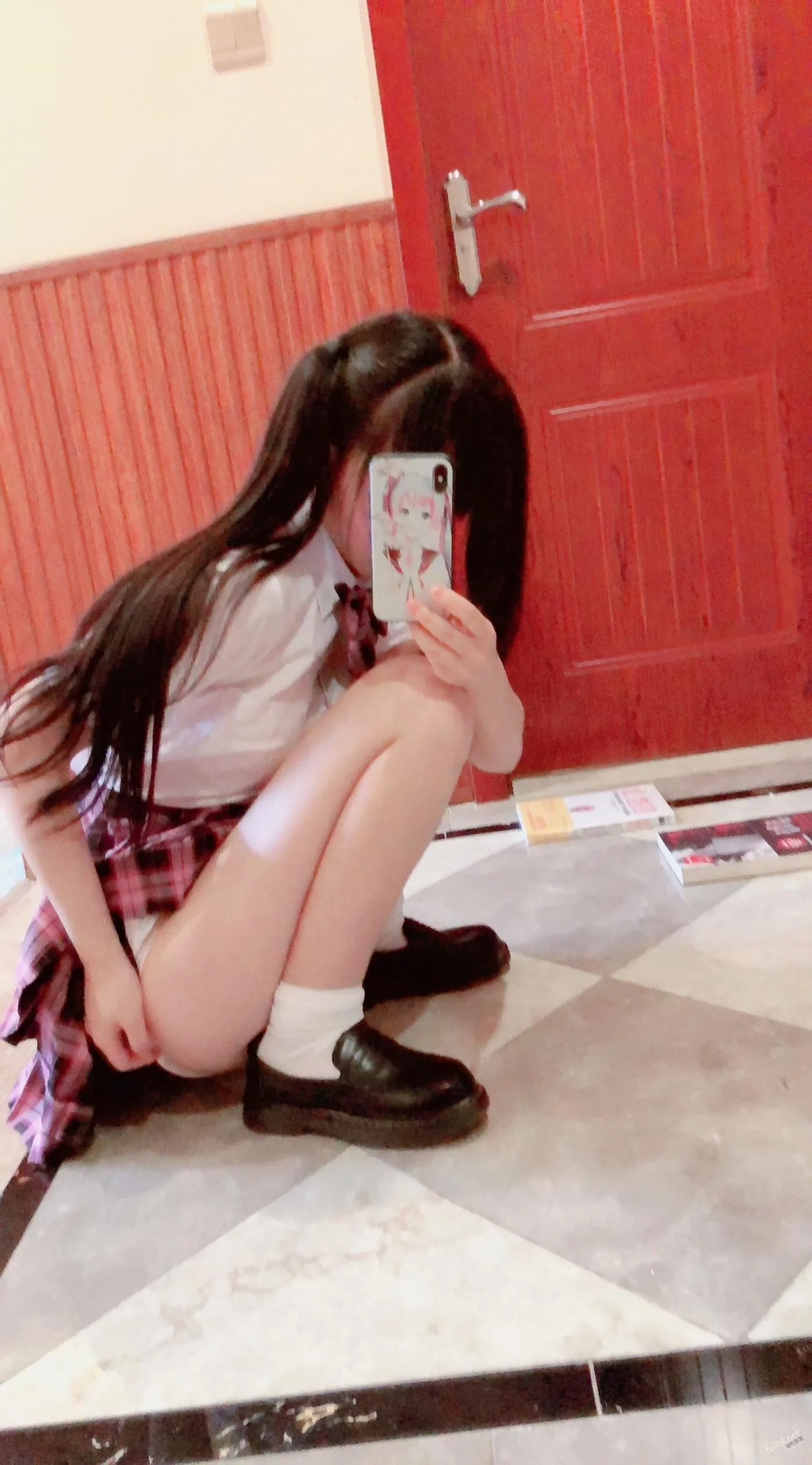 小野樱 – NO.06 草莓胖次与JK裙 [15P]插图3