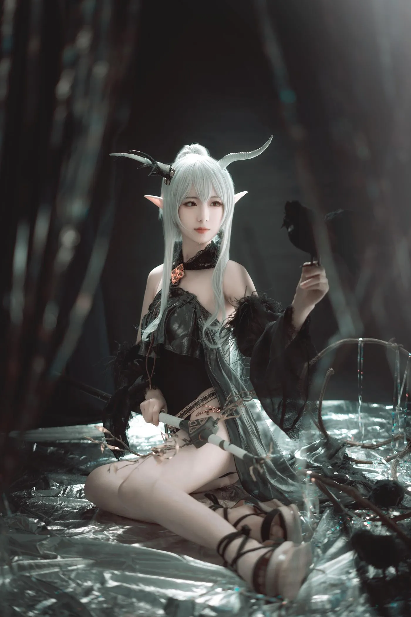 弥音音 – NO.19 明日方舟 闪灵 [16P]插图