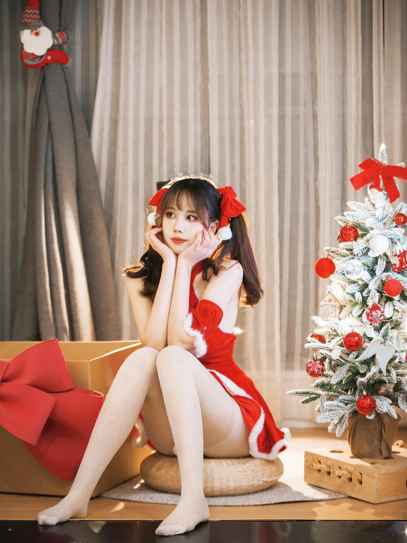 念雪ww – NO.24 玫瑰礼物 [30P]插图1