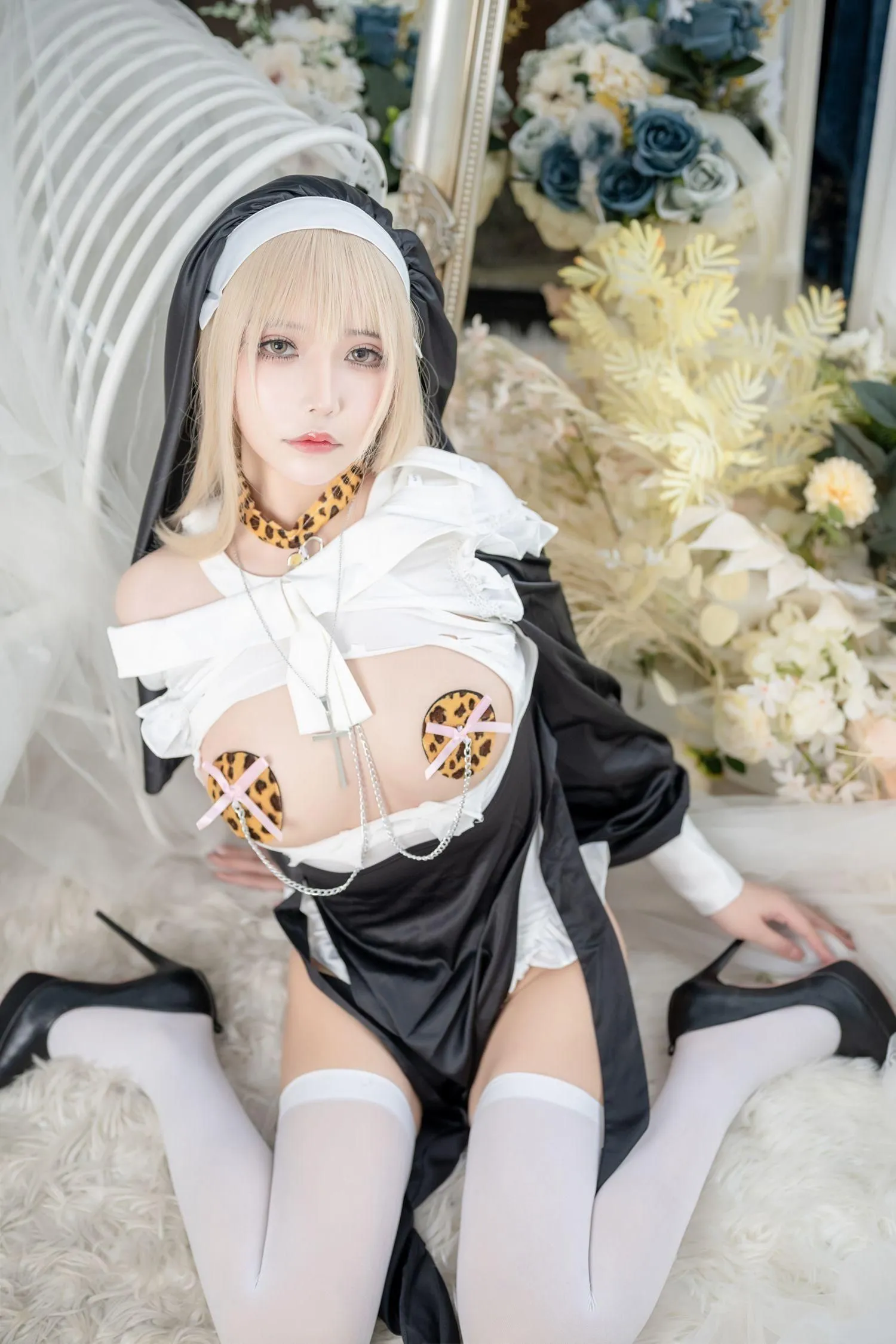 抱走莫子aa – NO.40 生日特辑 修女-正片 [57P]插图1