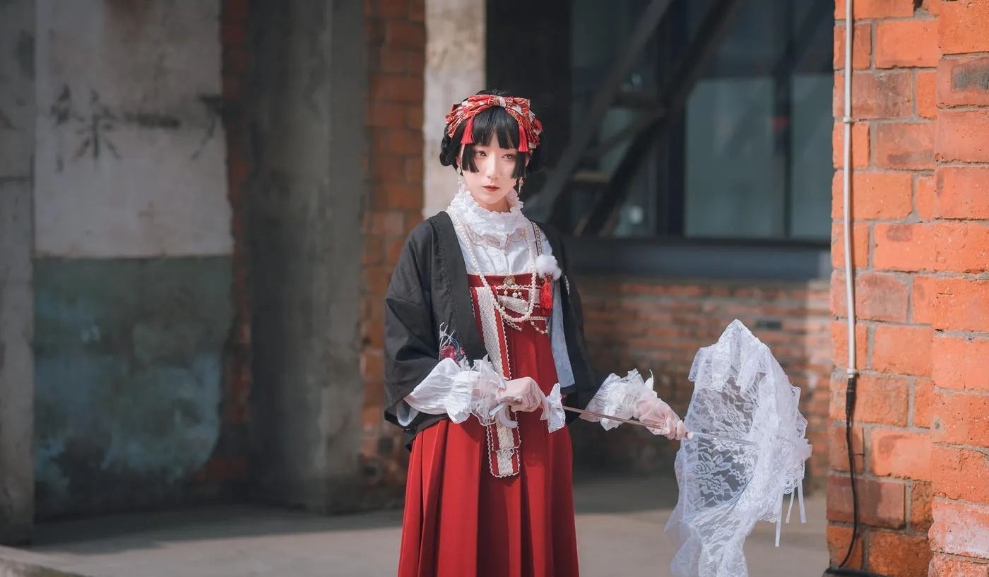 拿相机的执义 – NO.28 lolita写真——“要跟我来一场旅行吗” [12P]插图1