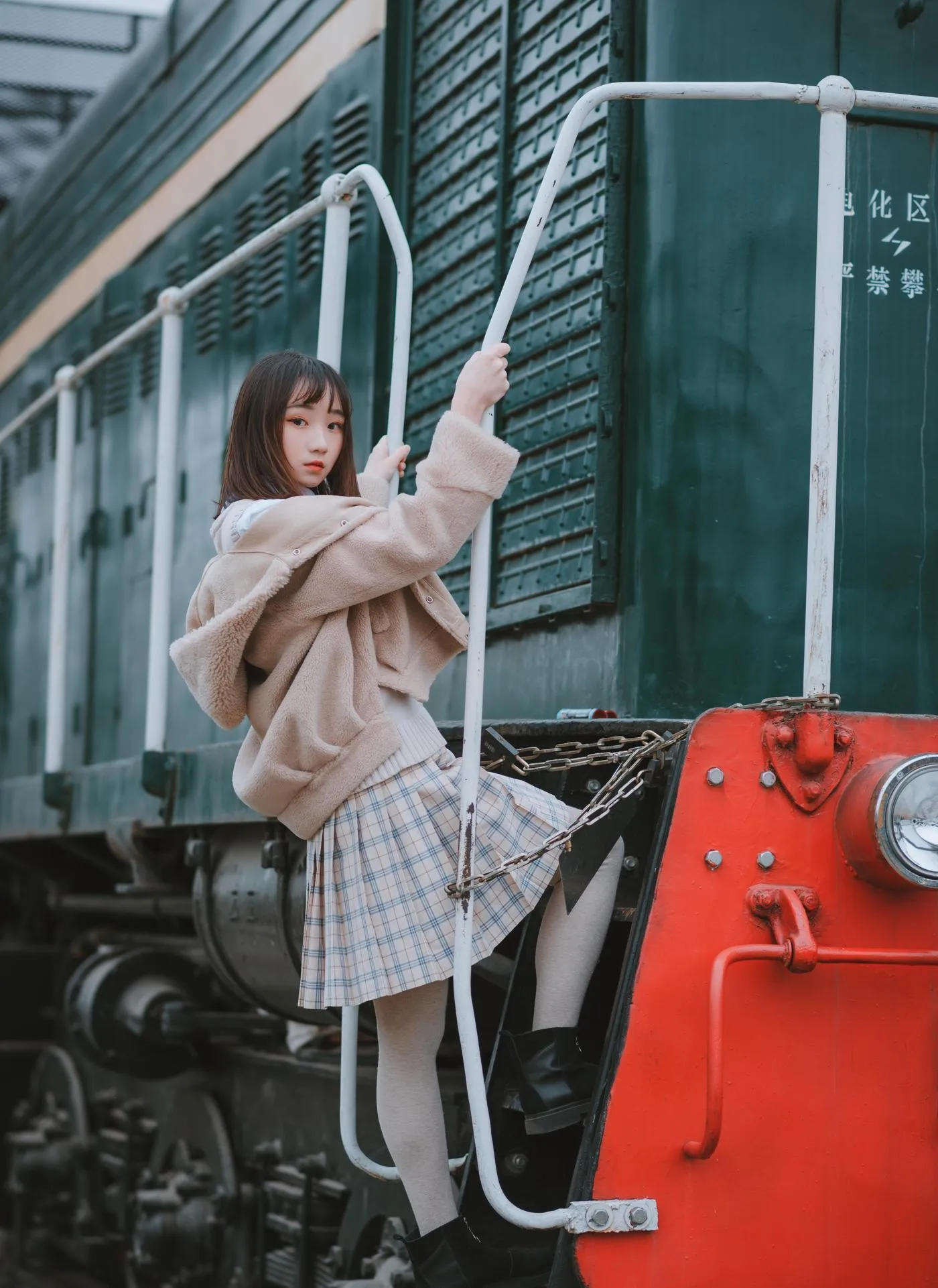 拿相机的执义 – NO.35 冬日JK少女这一站过后，下一站是什么样的风景呢 [13P]插图2