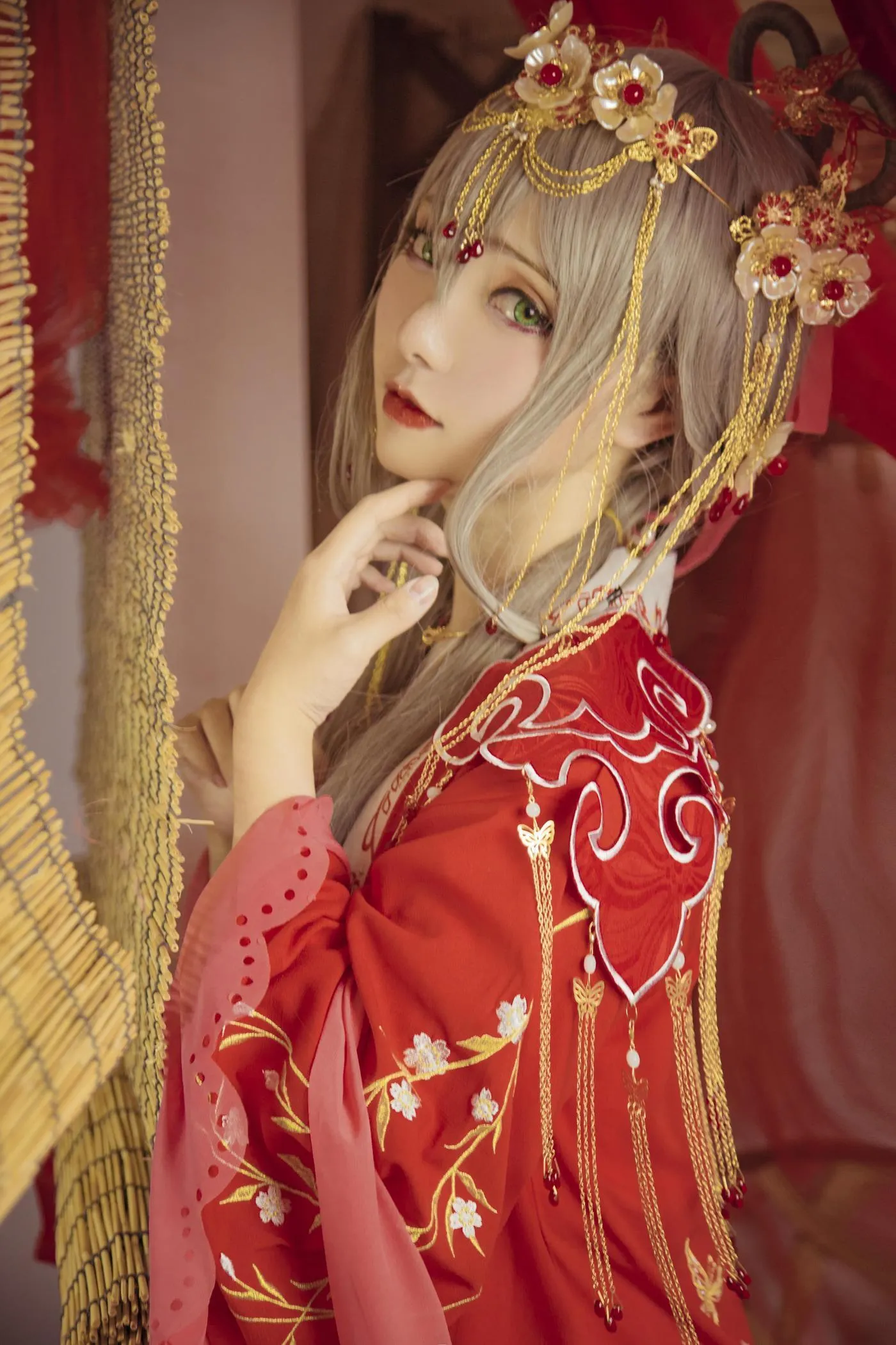 斯文文文文 – NO.62 VOCALOID COS洛天依落花霁婚服 [13P]插图