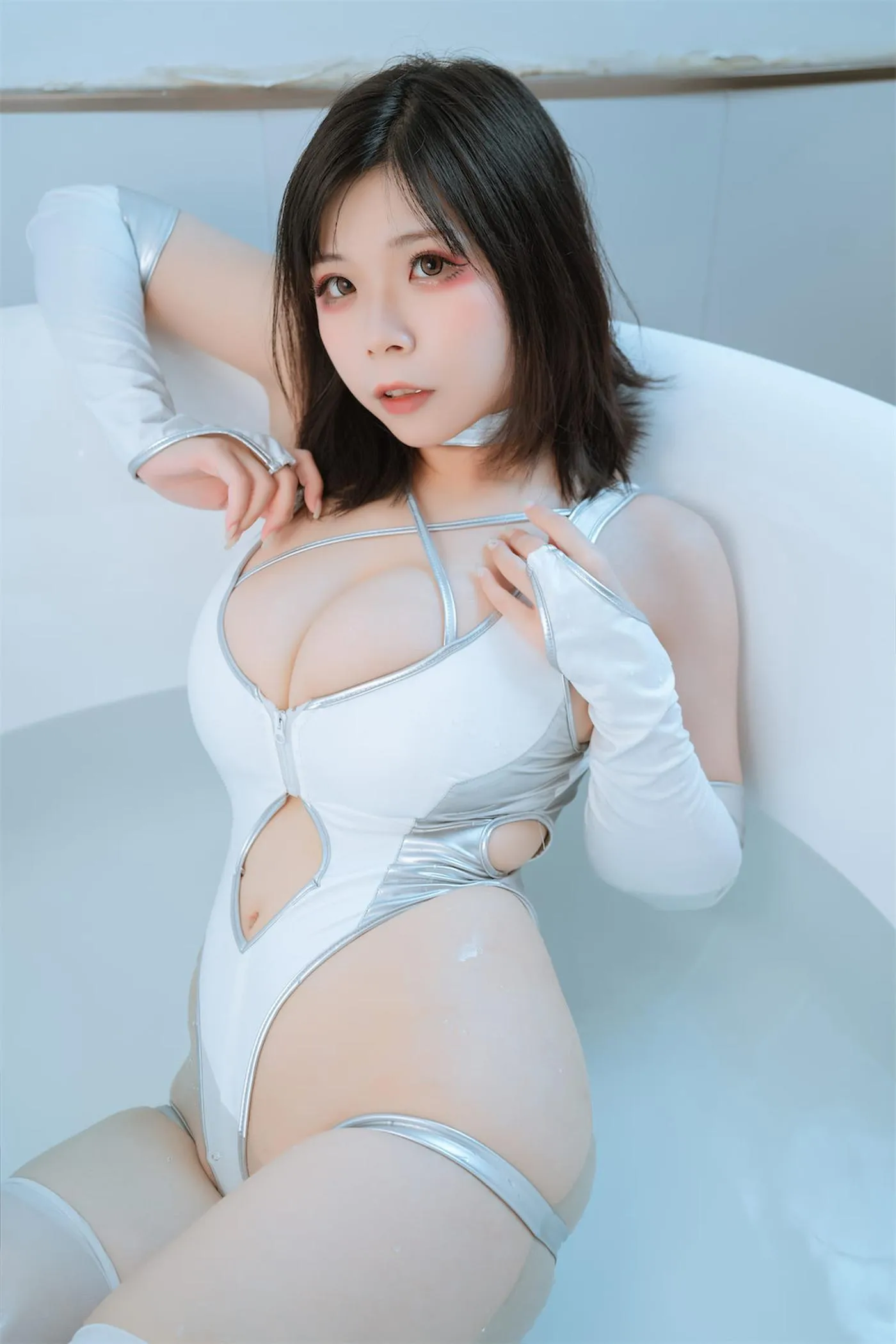 无颜小天使wy – NO.17 戏水竞泳 [62P]插图4