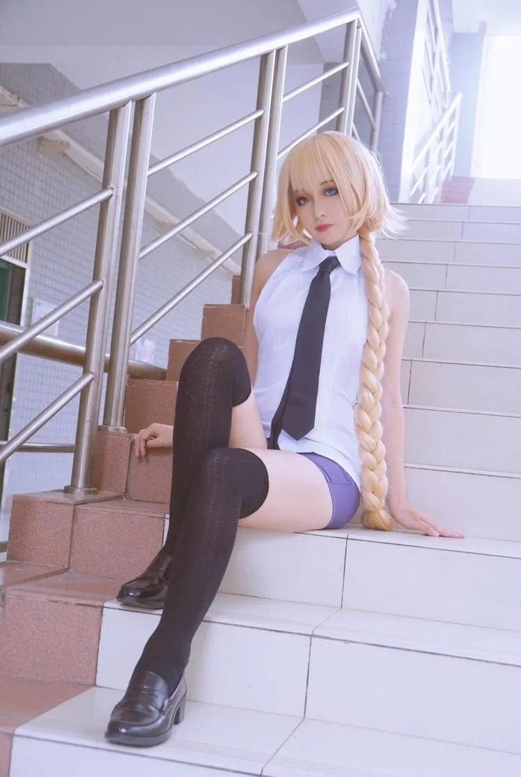 时雨-Jiu – NO.32 FATEAPOCRYPHA COS贞德御姐 [7P]插图6