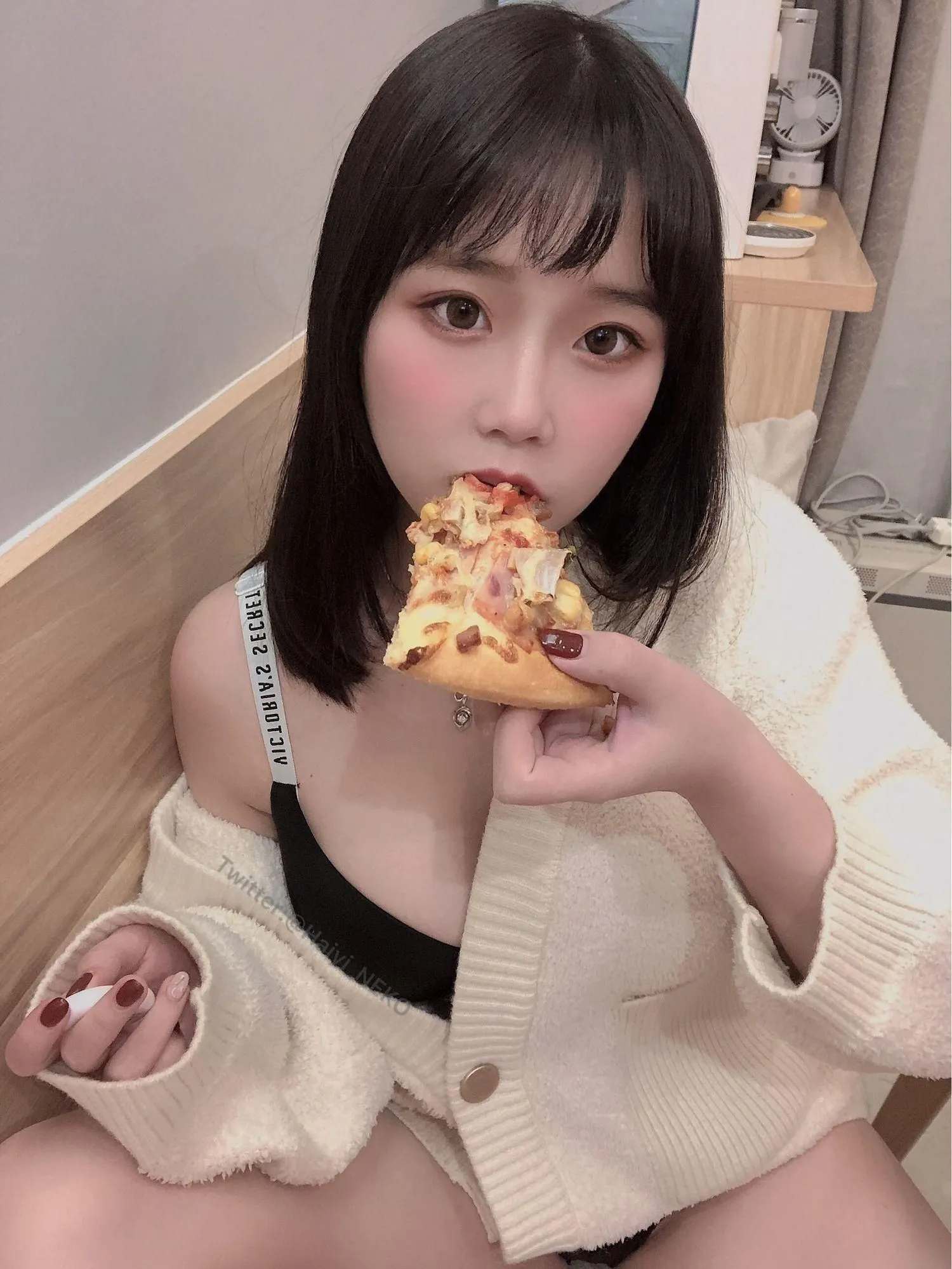 是一只废喵了 NO.005 爱发电时期17套合集-欲 [8P]插图5