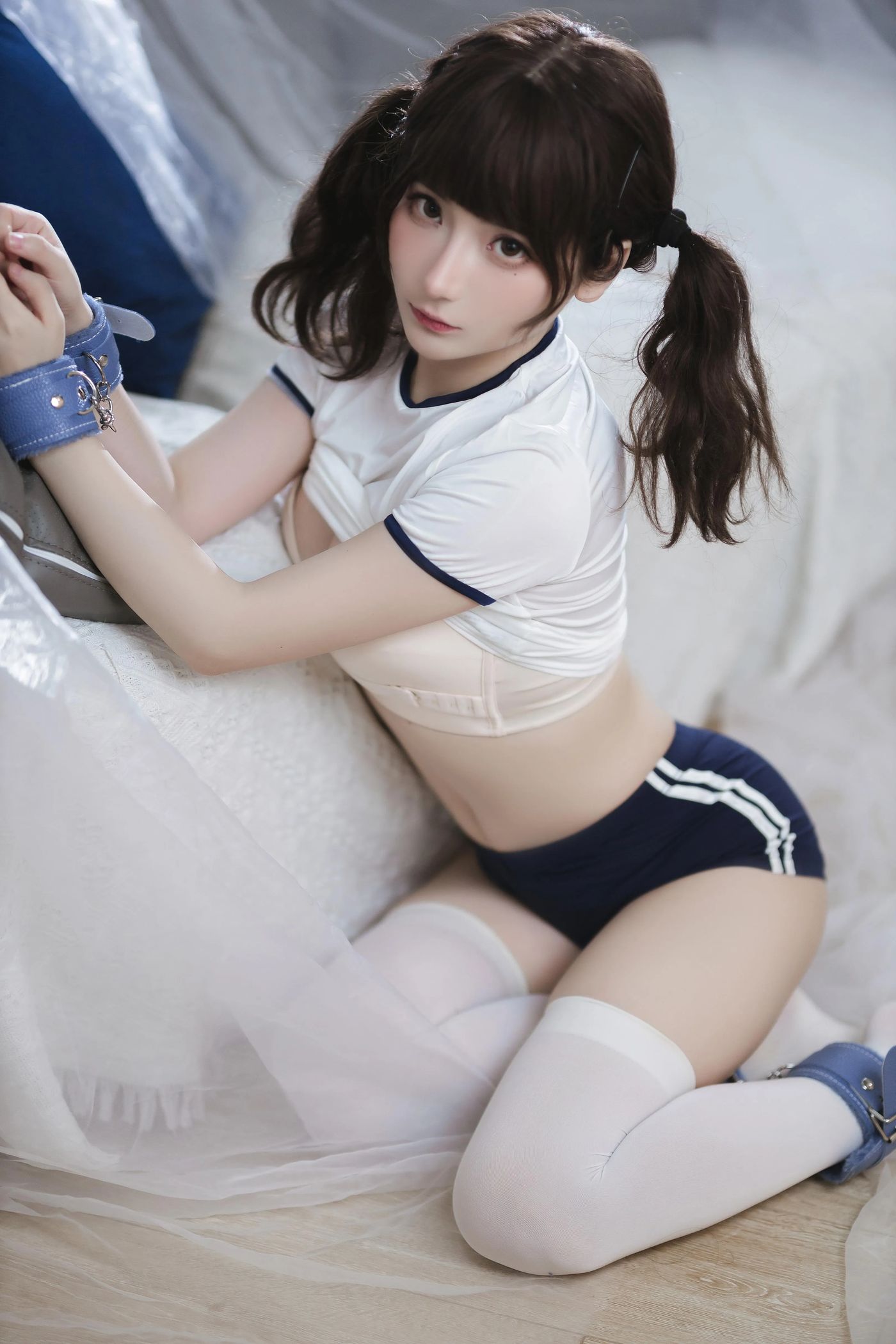 是三不是世w – NO.05 束缚 [37P]插图