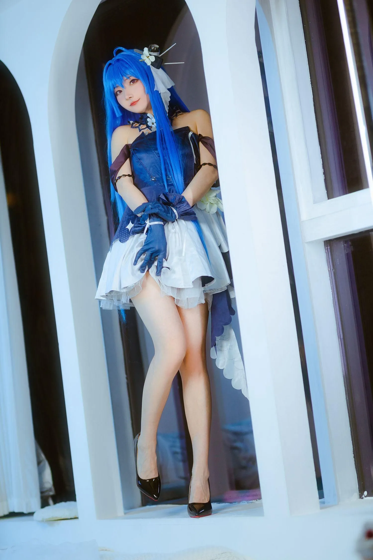 是三不是世w – NO.19 Nikke胜利女神· 海伦娜捆绑 [58P]插图2