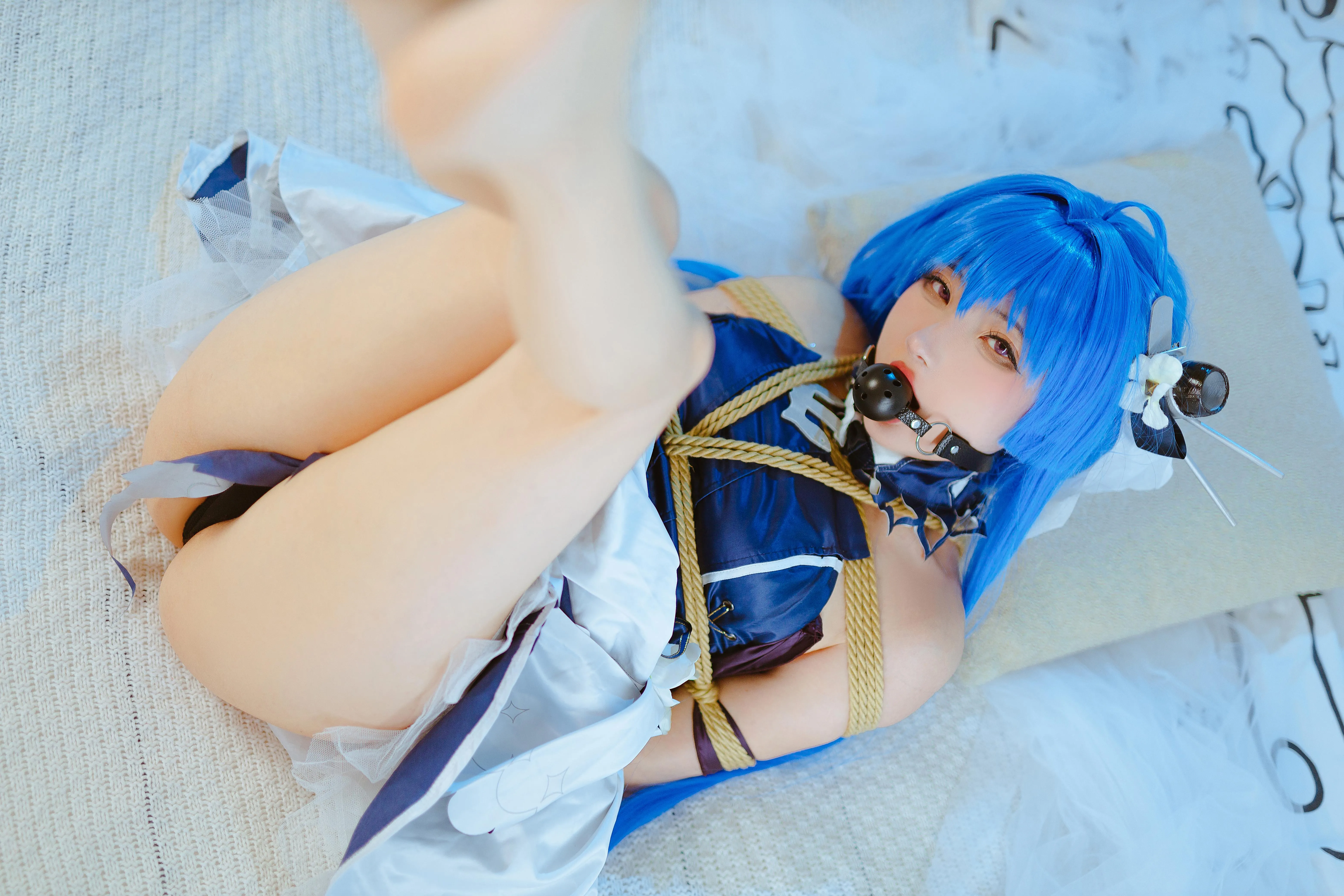 是三不是世w – NO.19 Nikke胜利女神· 海伦娜捆绑 [58P]插图7