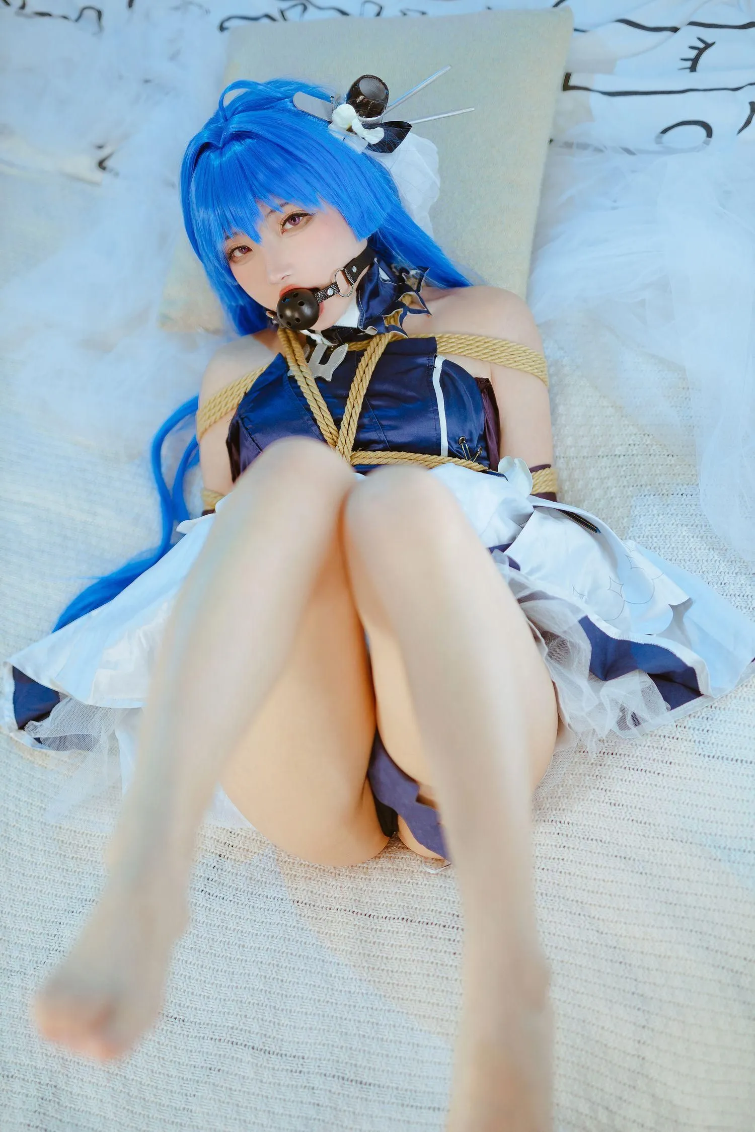 是三不是世w – NO.19 Nikke胜利女神· 海伦娜捆绑 [58P]插图8
