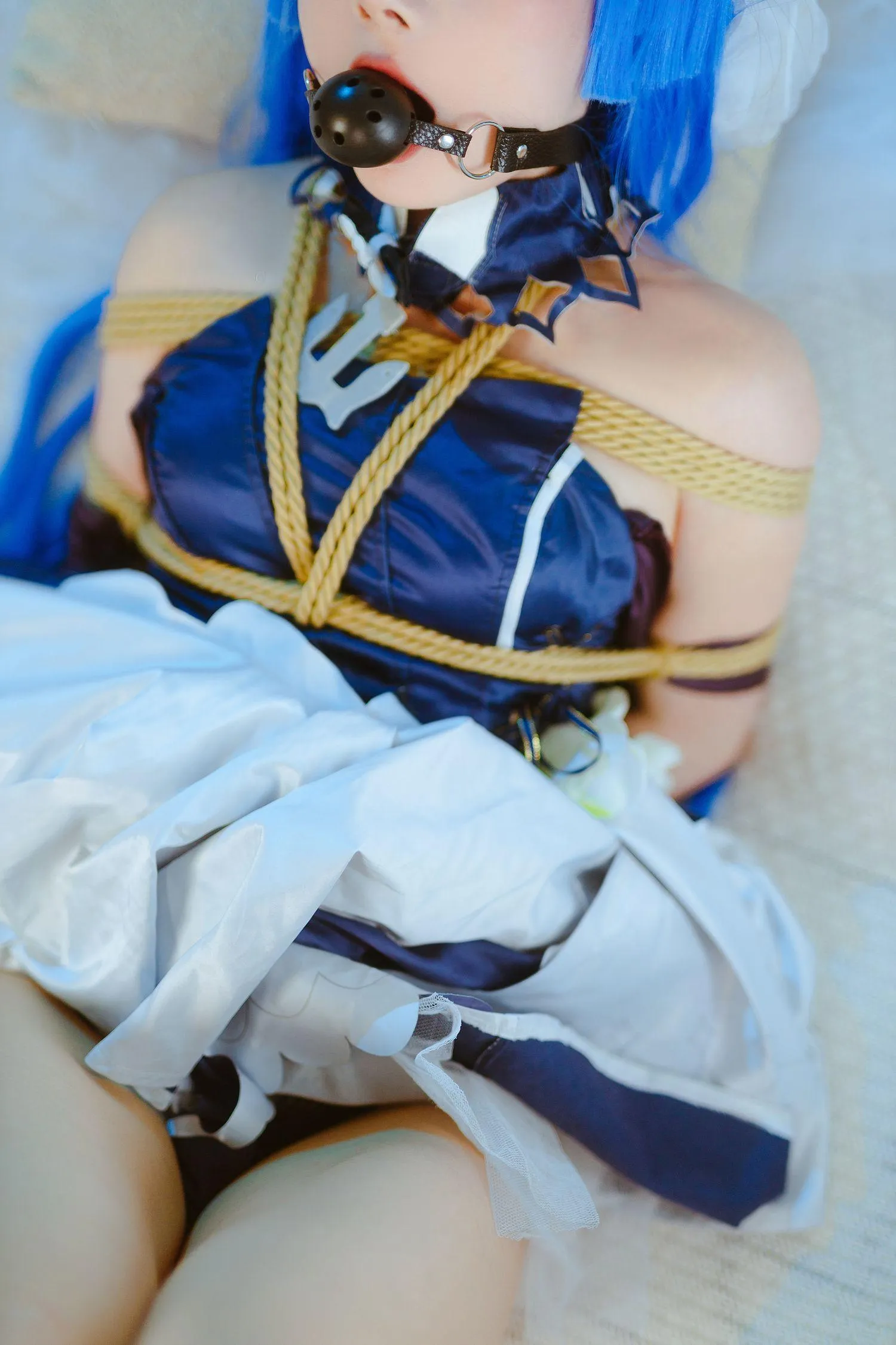 是三不是世w – NO.19 Nikke胜利女神· 海伦娜捆绑 [58P]插图1