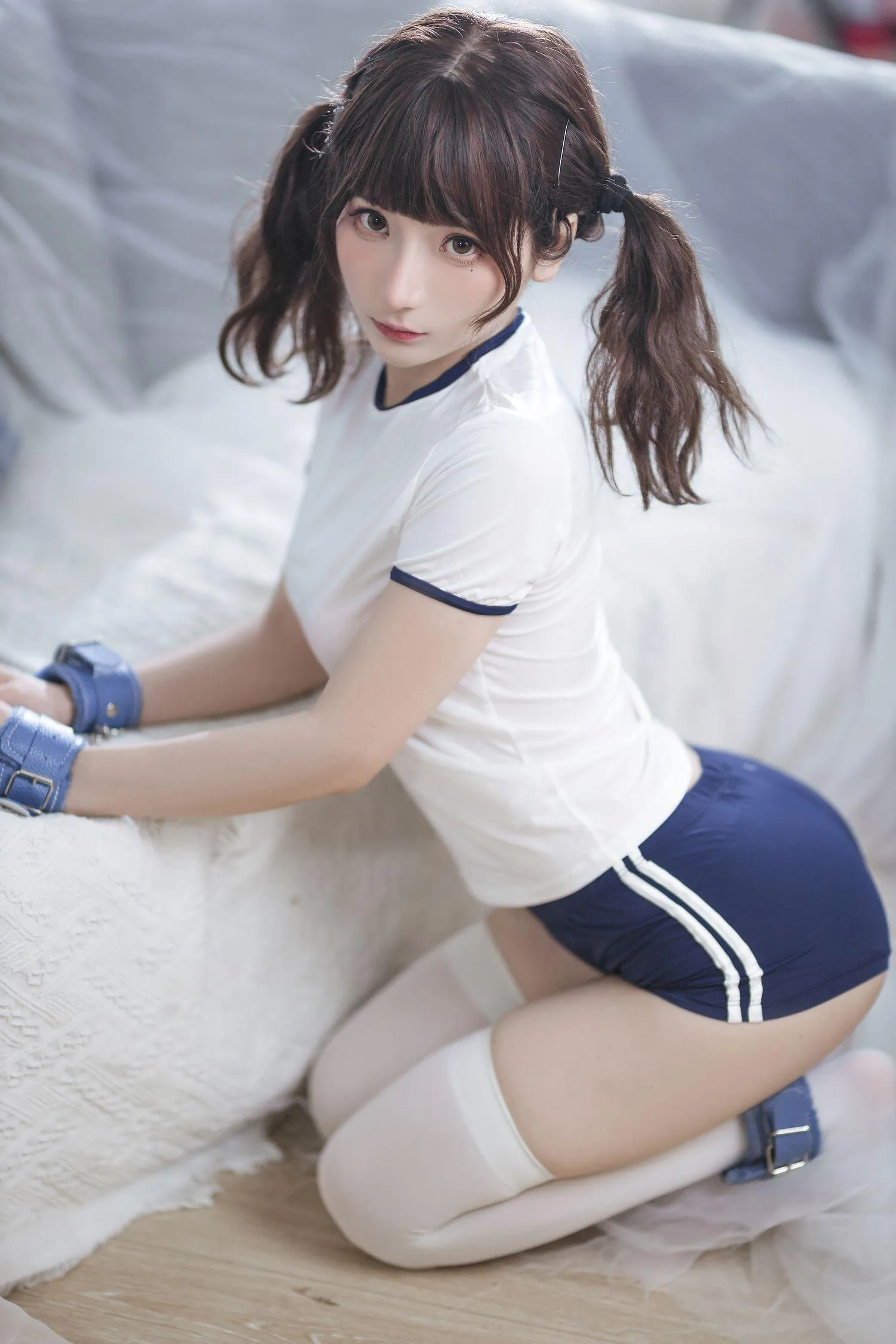 是三不是世w NO.005 束缚 [37P]插图7