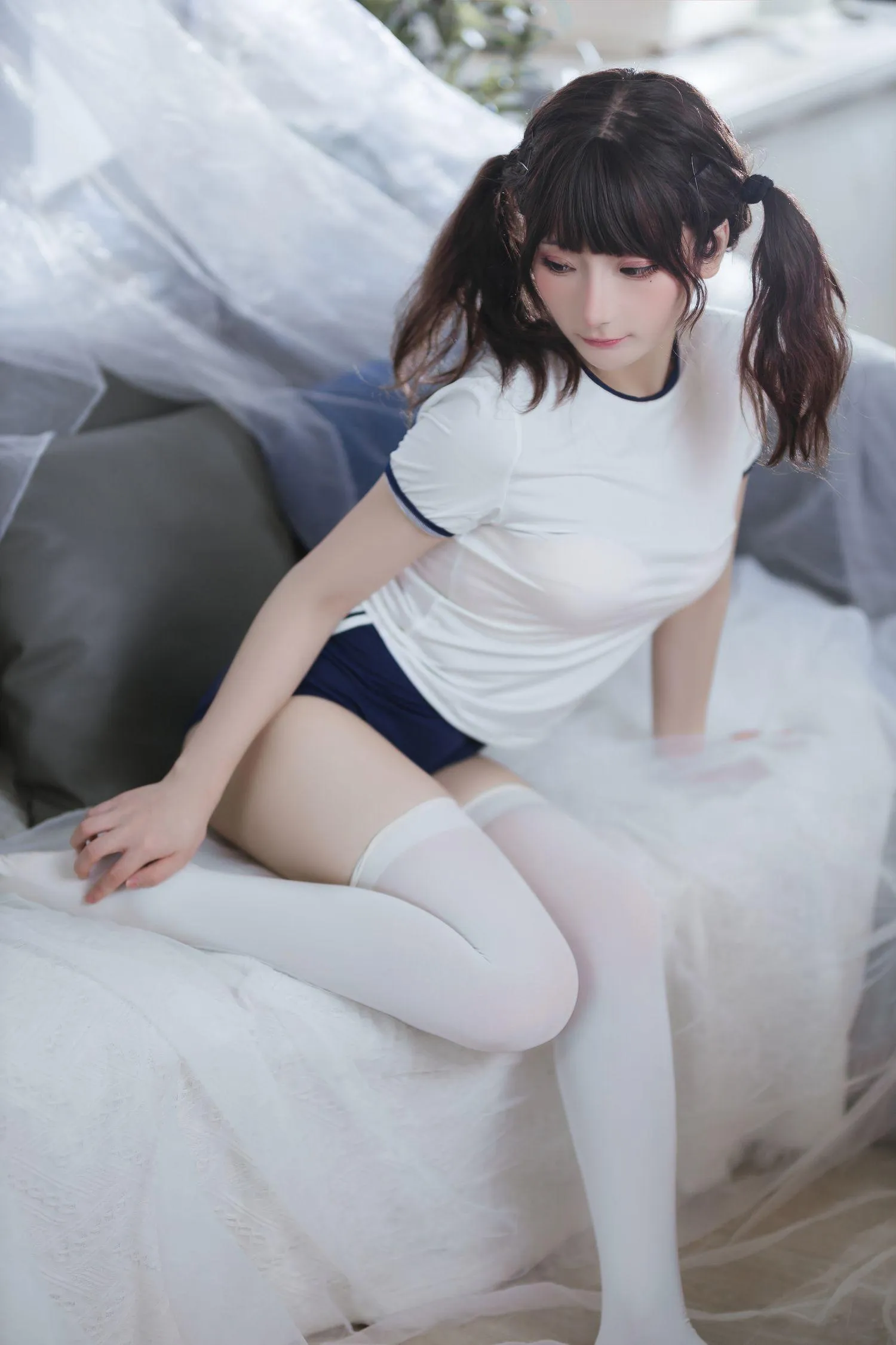 是三不是世w NO.005 束缚 [37P]插图1