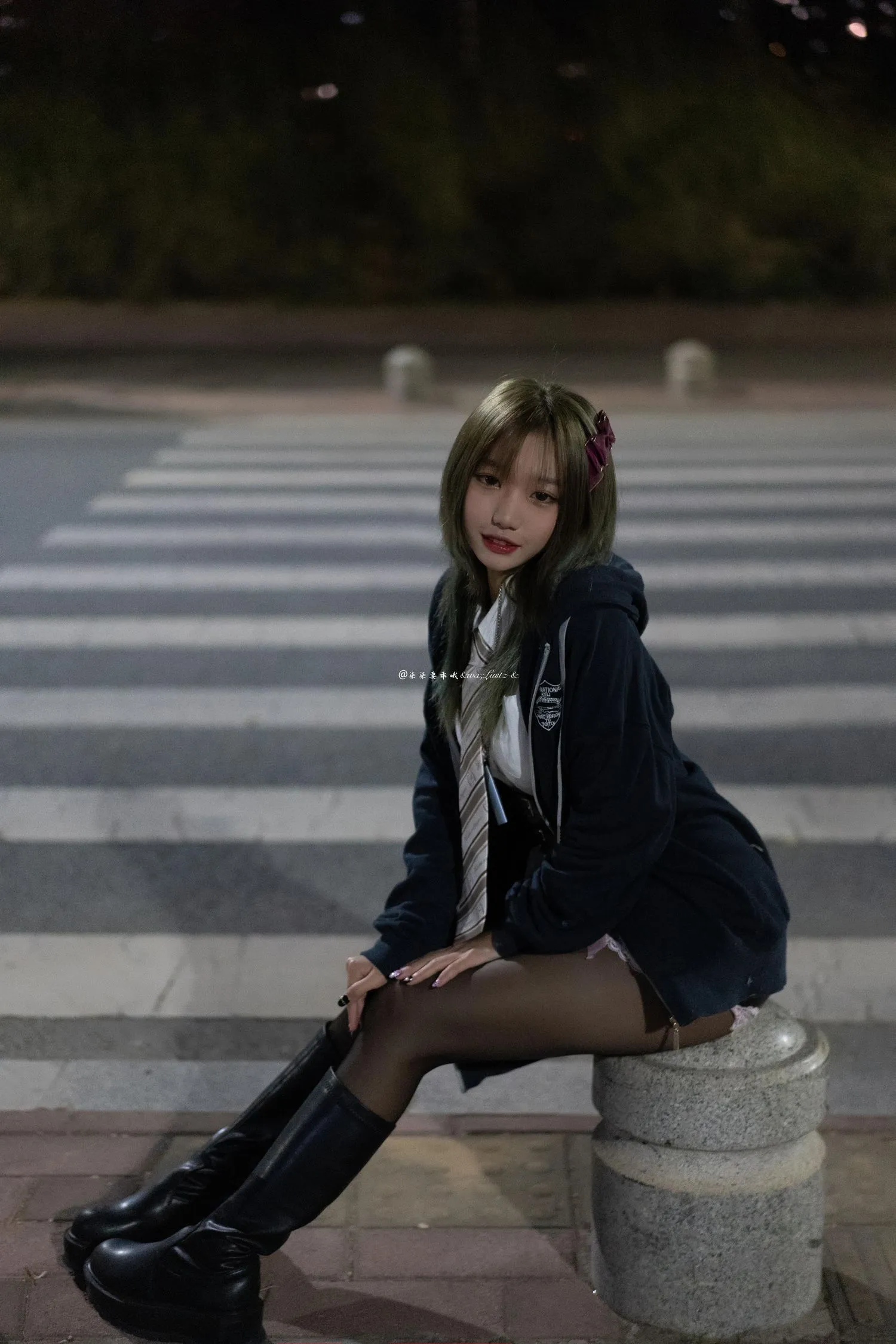 柒柒要乖哦 NO.013 车内 [47P]插图3
