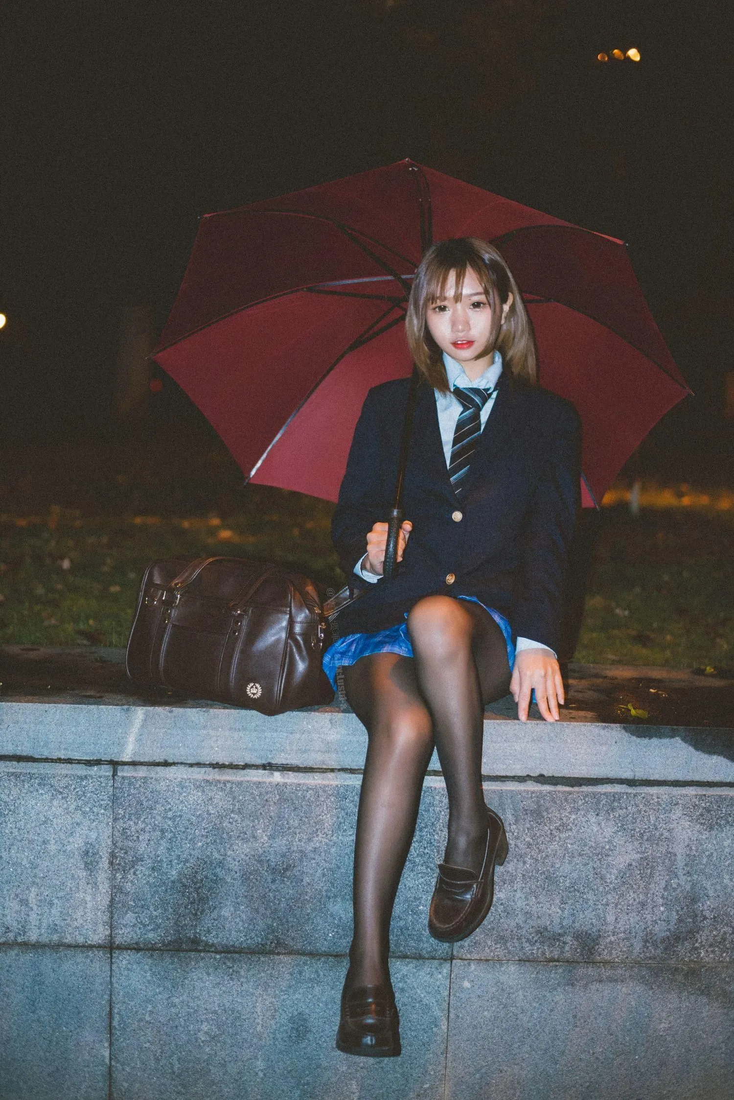 柒柒要乖哦 NO.019 深夜公园JK [35P]插图5
