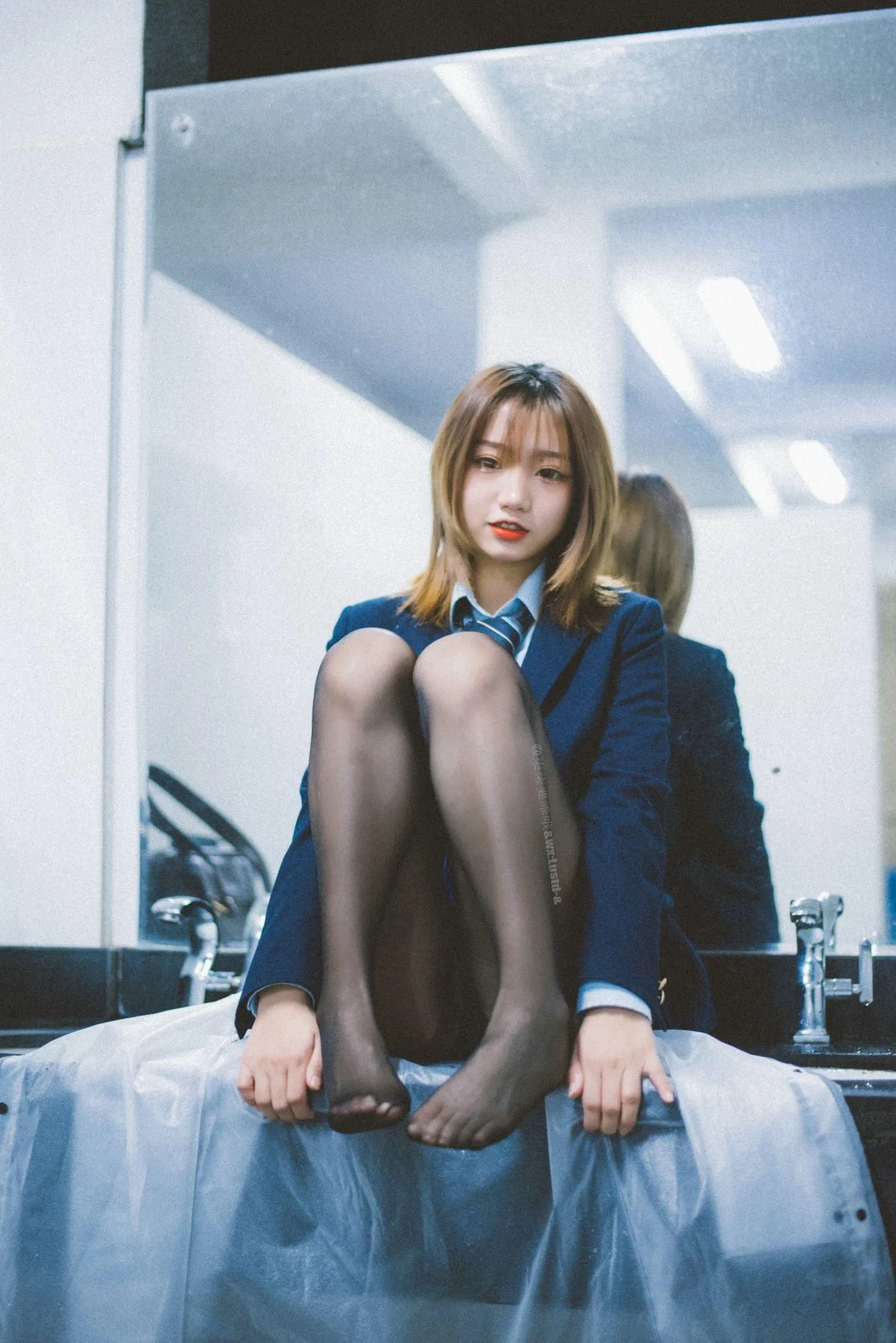 柒柒要乖哦 NO.019 深夜公园JK [35P]插图1