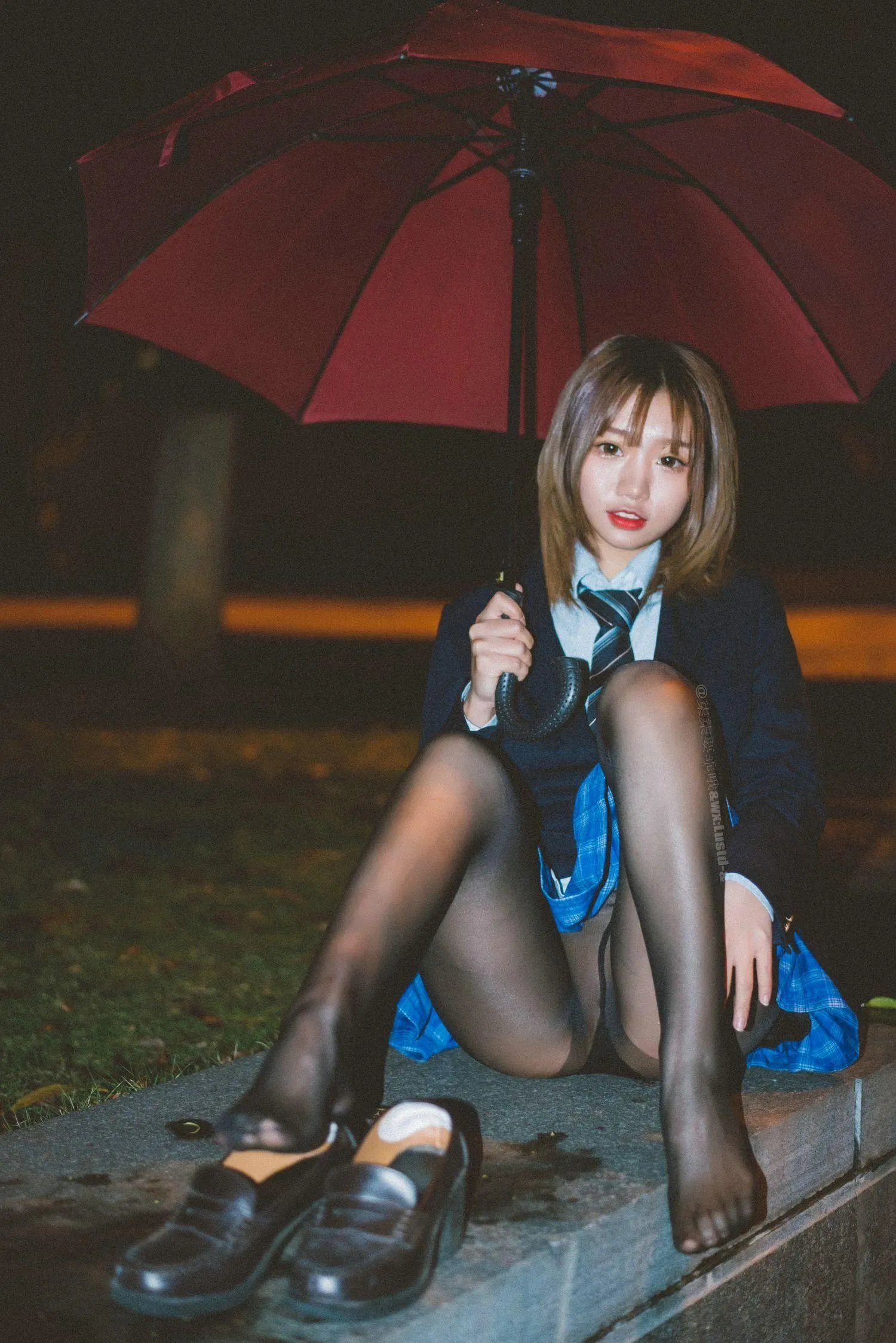 柒柒要乖哦 NO.019 深夜公园JK [35P]插图3