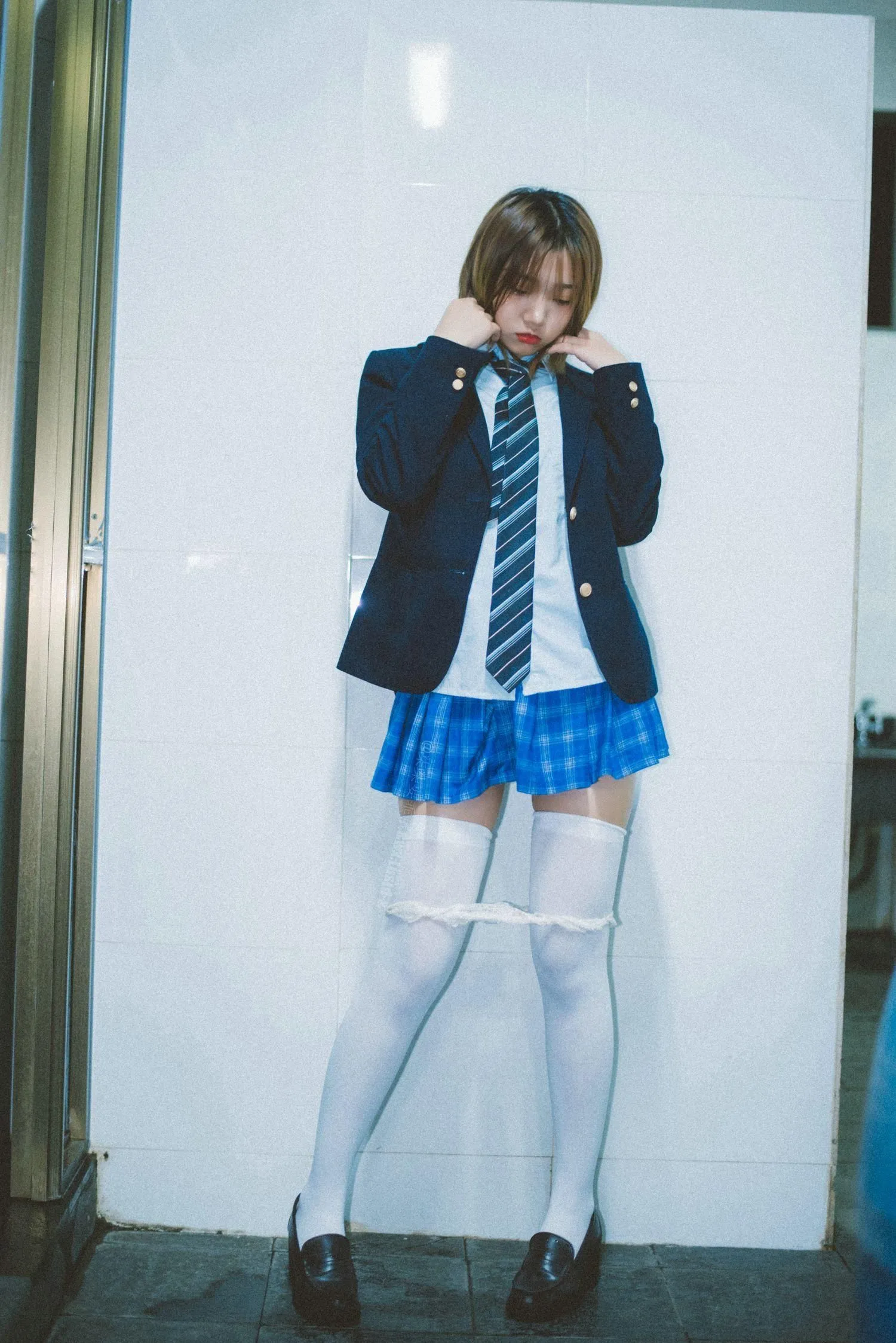 柒柒要乖哦 NO.019 深夜公园JK [35P]插图2