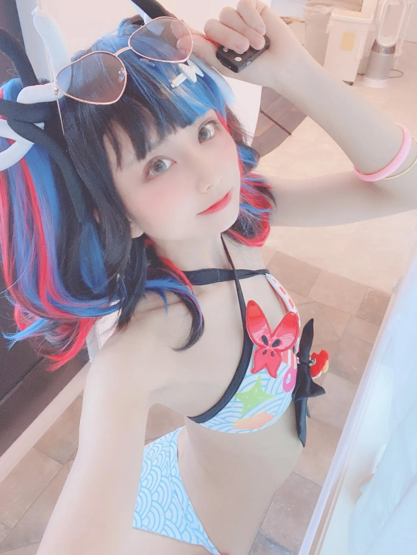柳丸 – NO.04 [Fantia] 2021年09月写真合集(14期)-2021-09-22 とりくん本嬉しいヮィとハッピードライブなぎこさん㊗️ [26P]插图1